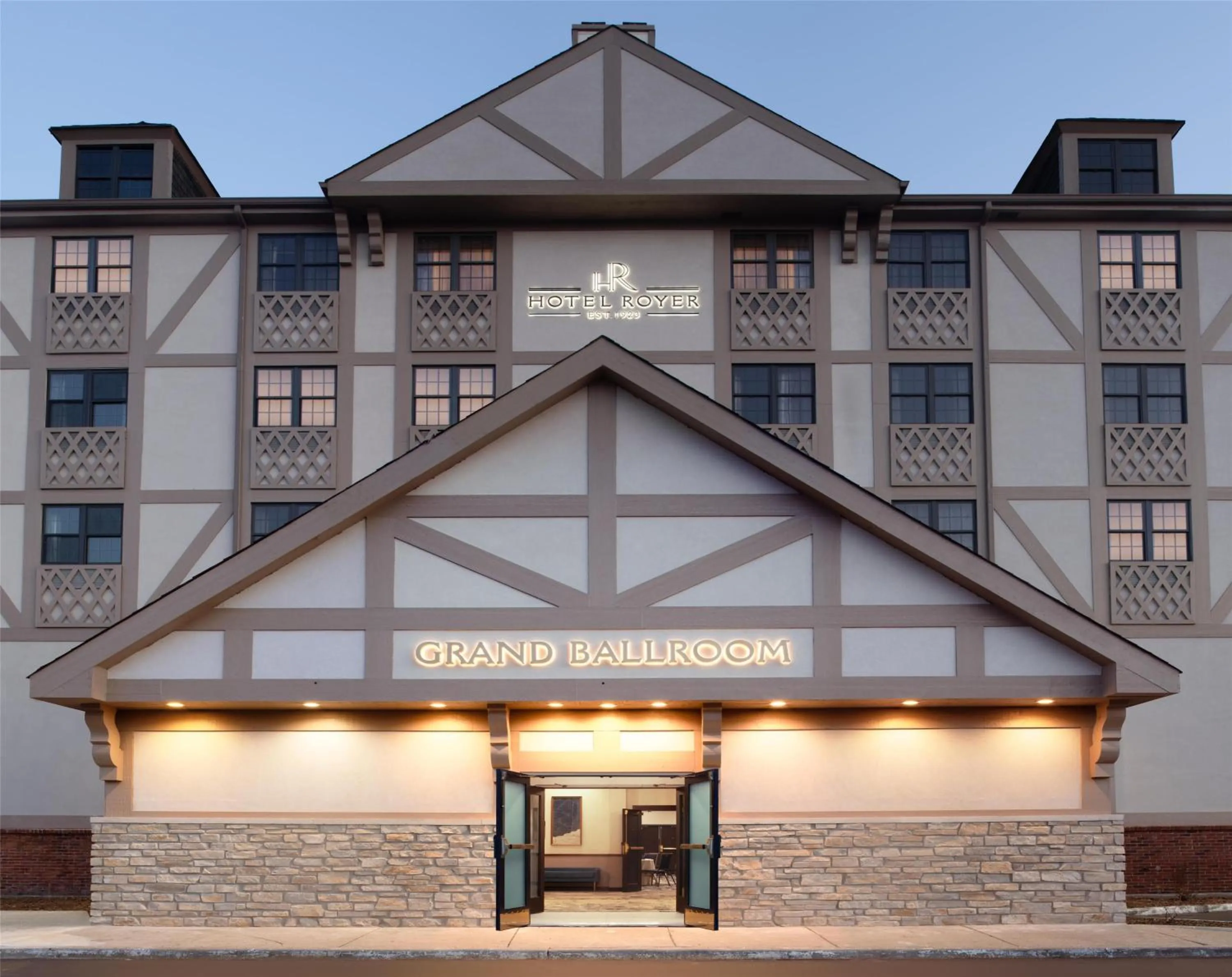 Property building in Hotel Royer Urbana Champaign, Tapestry Collection by Hilton