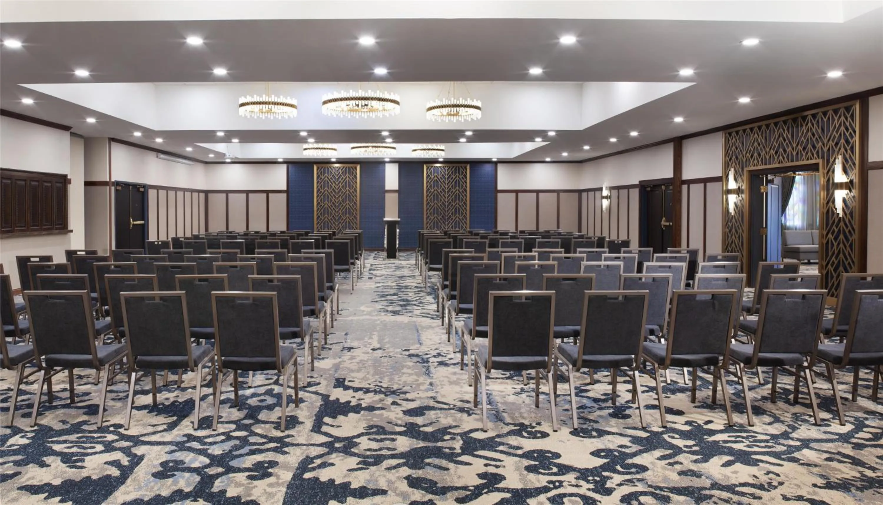 Meeting/conference room in Hotel Royer Urbana Champaign, Tapestry Collection by Hilton