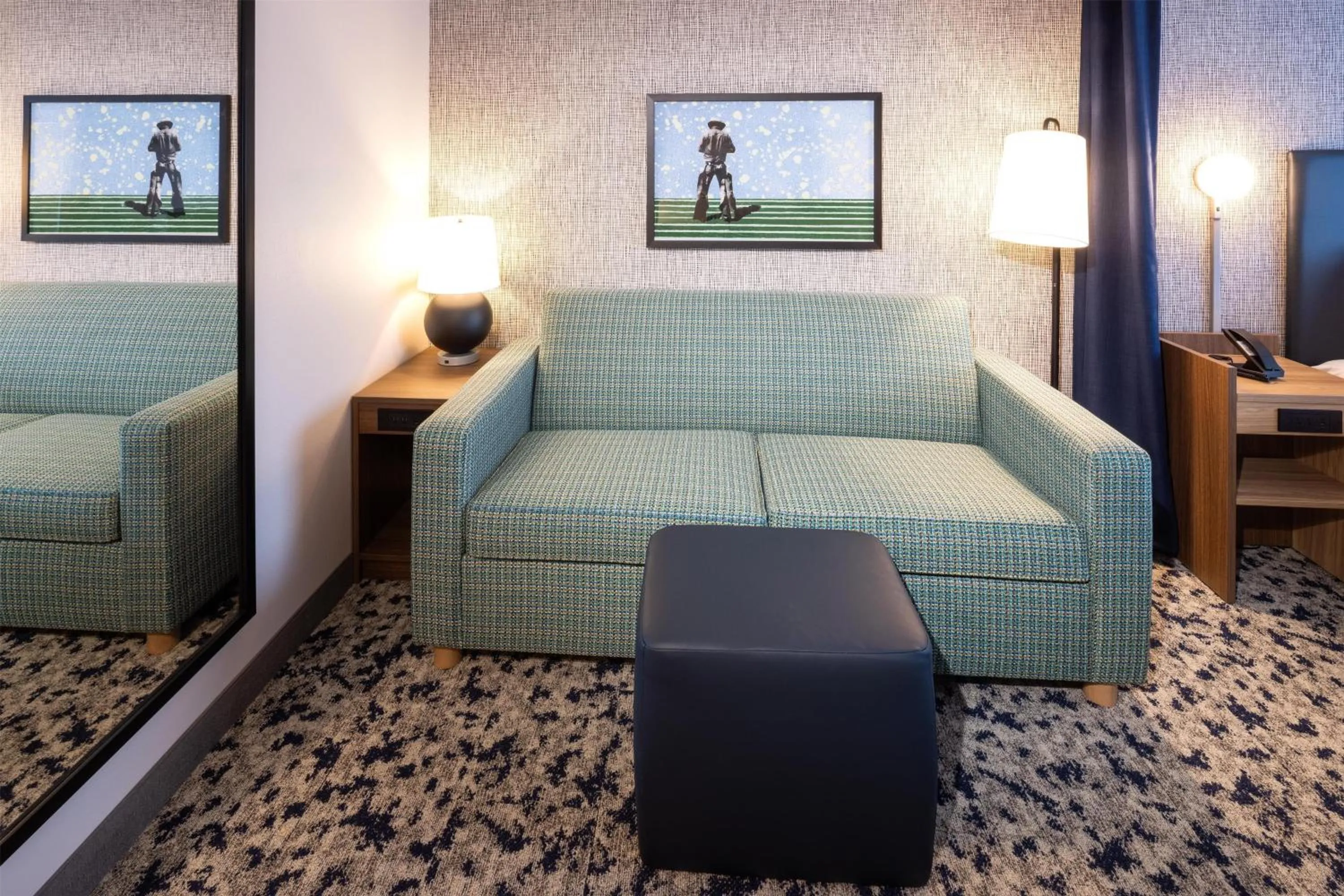 Living room in Home2 Suites By Hilton Kalispell, Mt