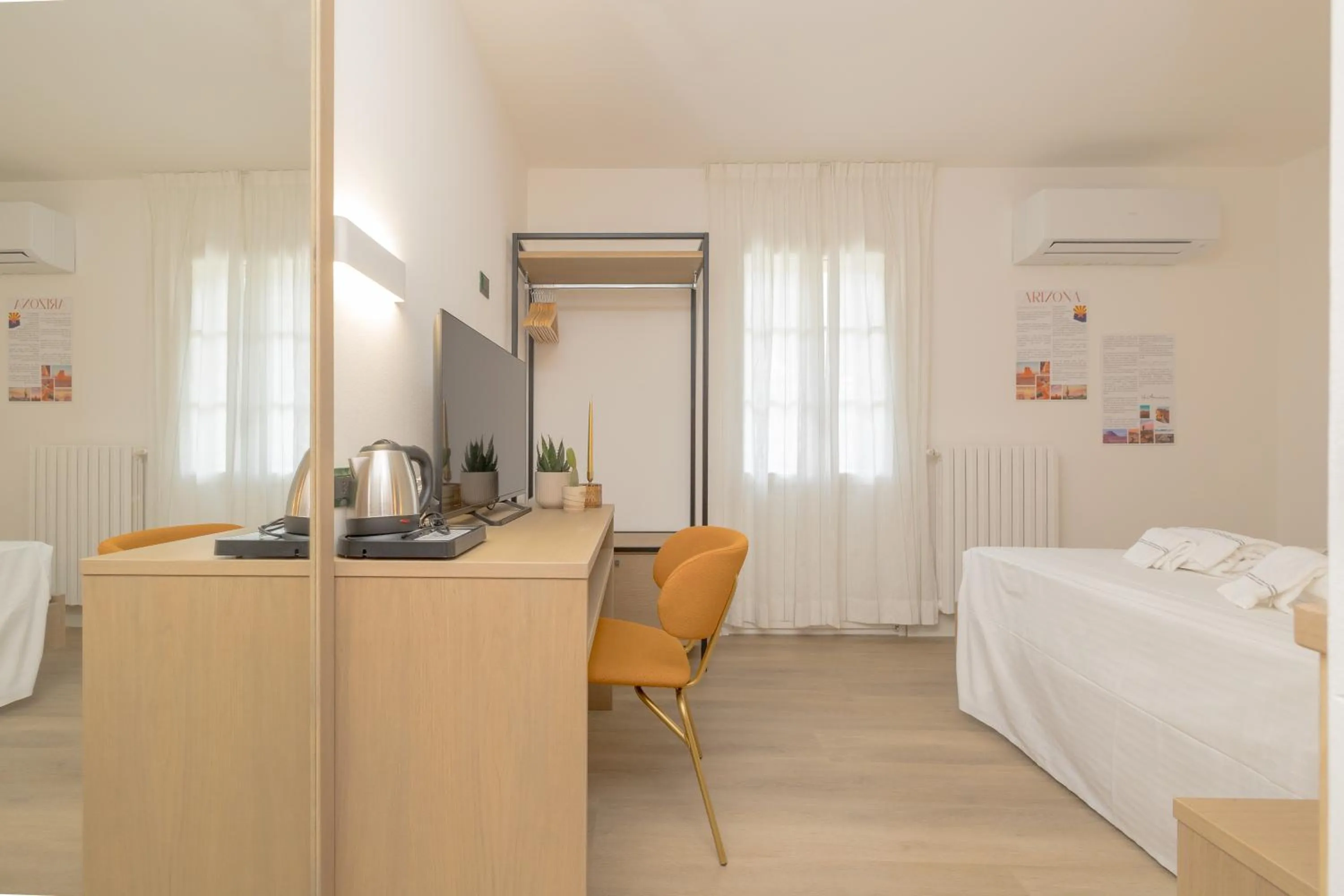 Bed in Hotel Ristorante Val America