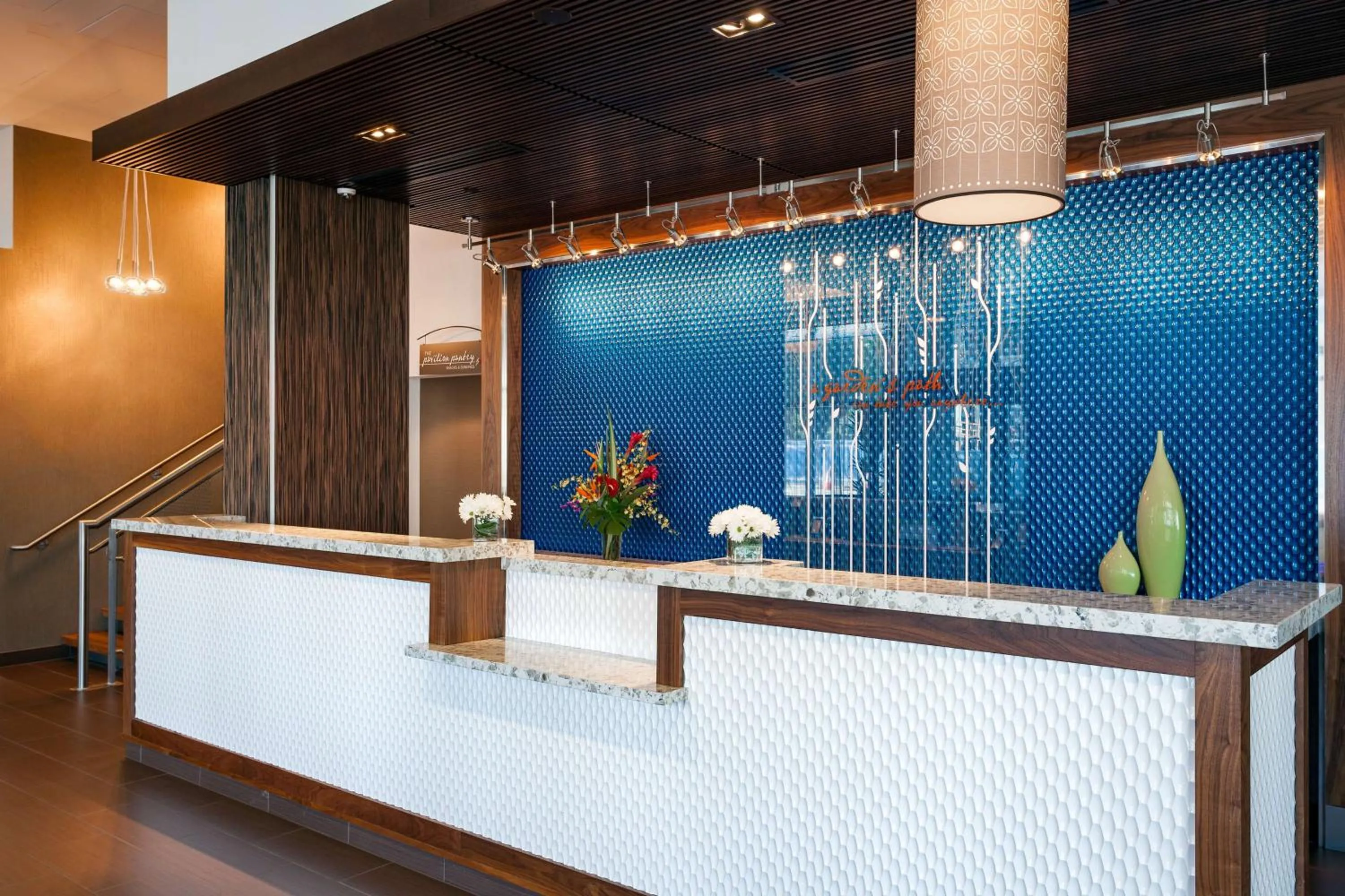 Lobby or reception in Hilton Garden Inn Seattle Downtown