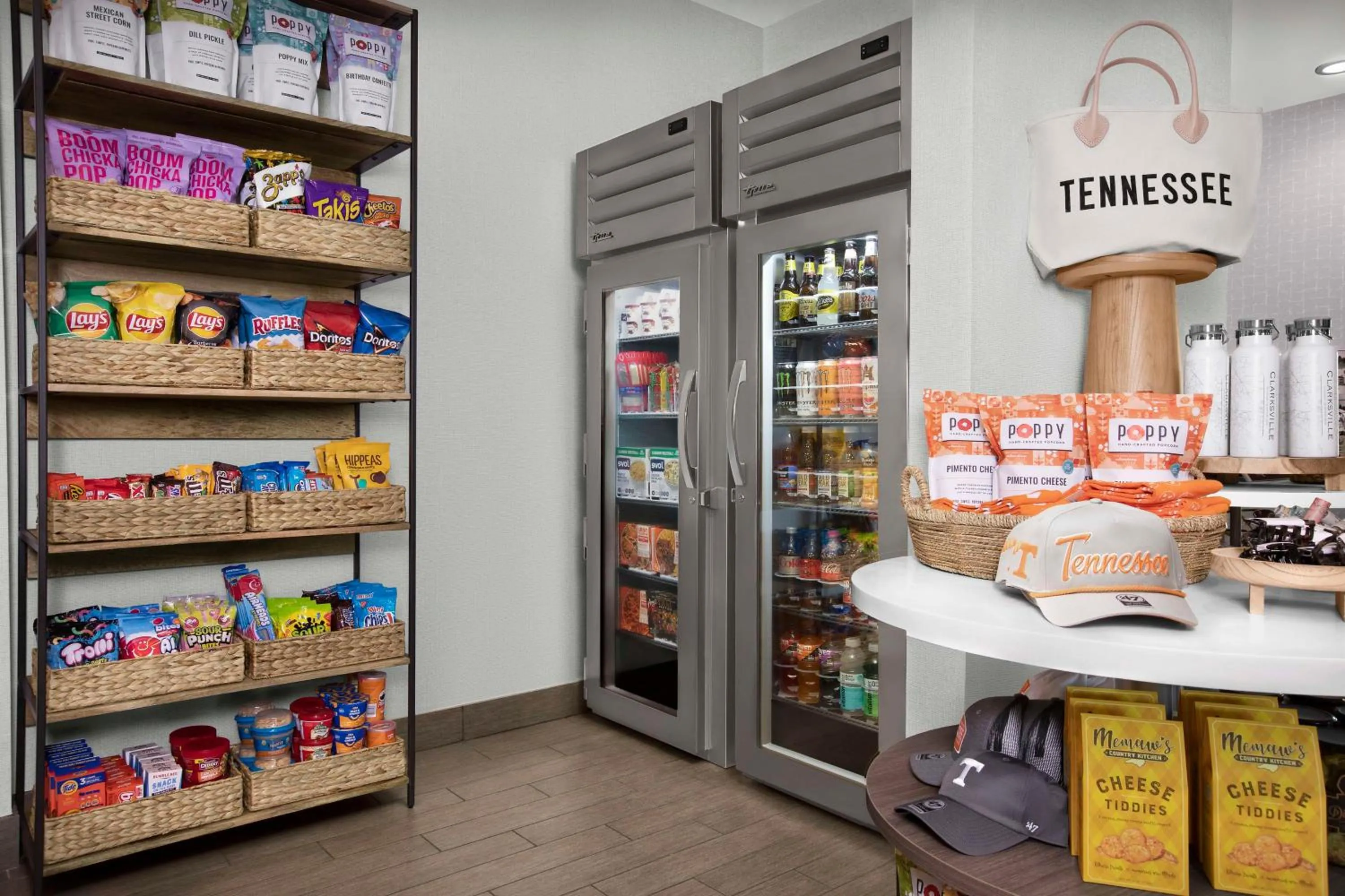 Restaurant/places to eat in Home2 Suites by Hilton Clarksville/Ft. Campbell