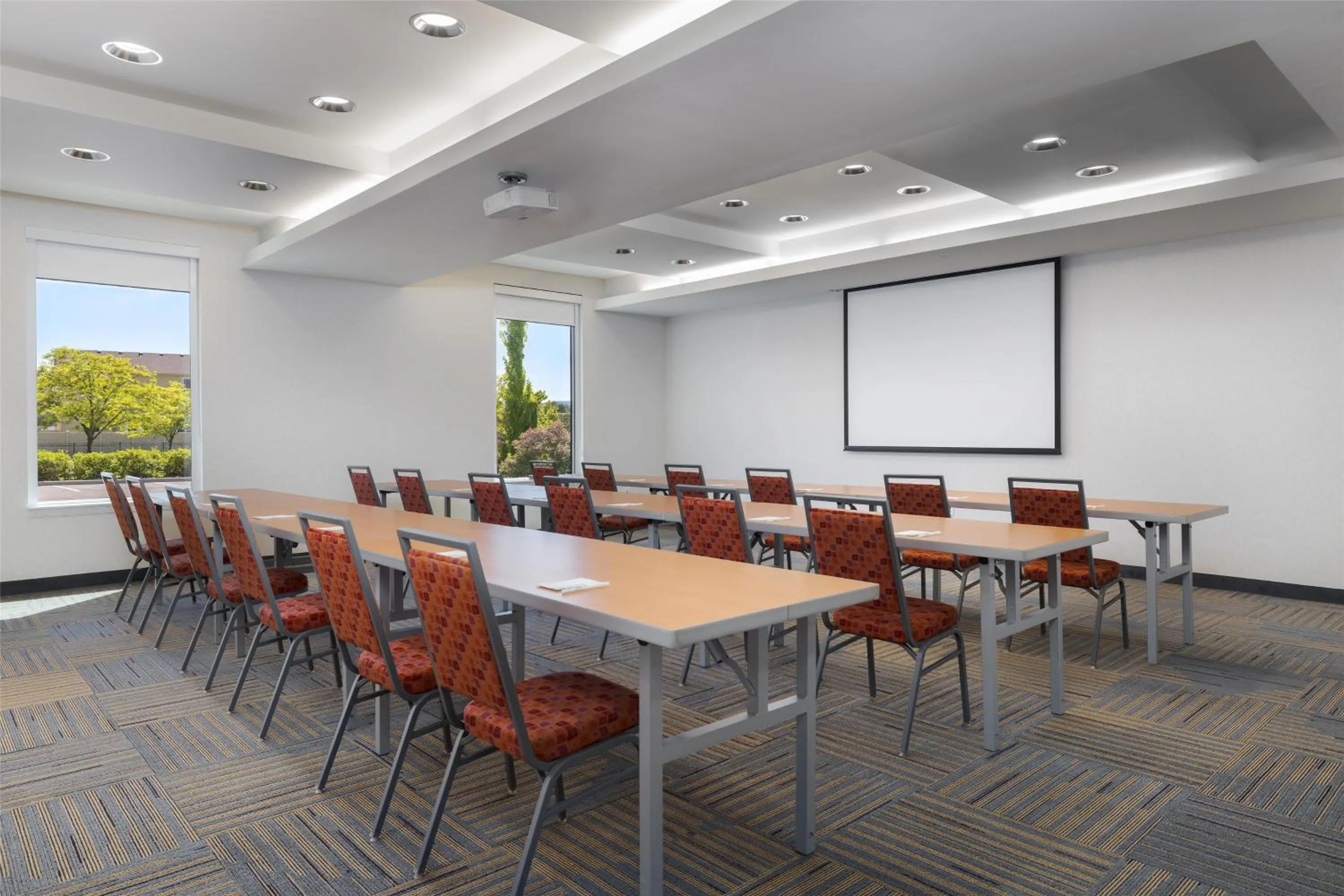 Meeting/conference room in Home2 Suites by Hilton Idaho Falls