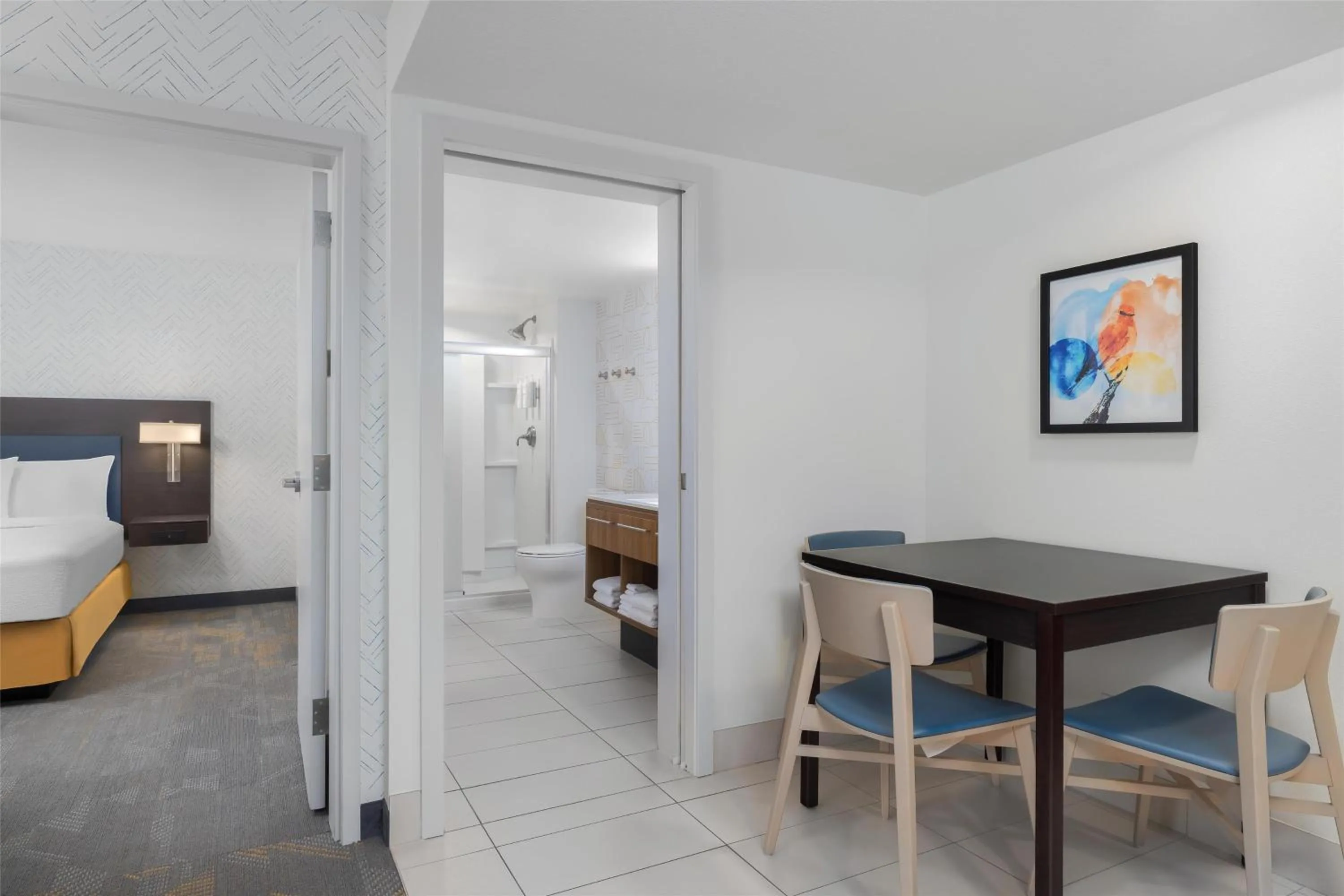 Living room, Bed in Home2 Suites by Hilton Idaho Falls