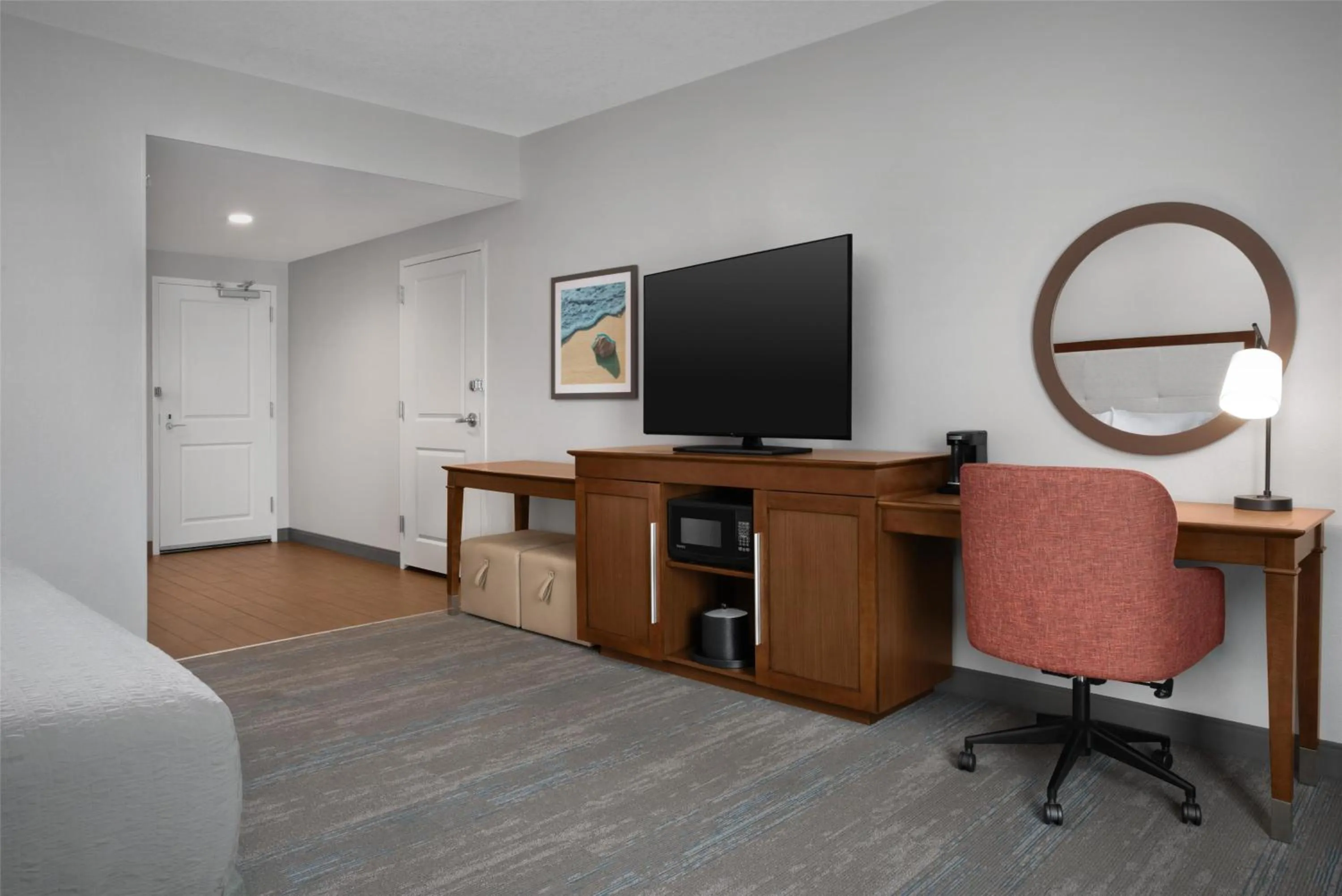 Bedroom in Hampton Inn and Suites by Hilton Vero Beach-Downtown