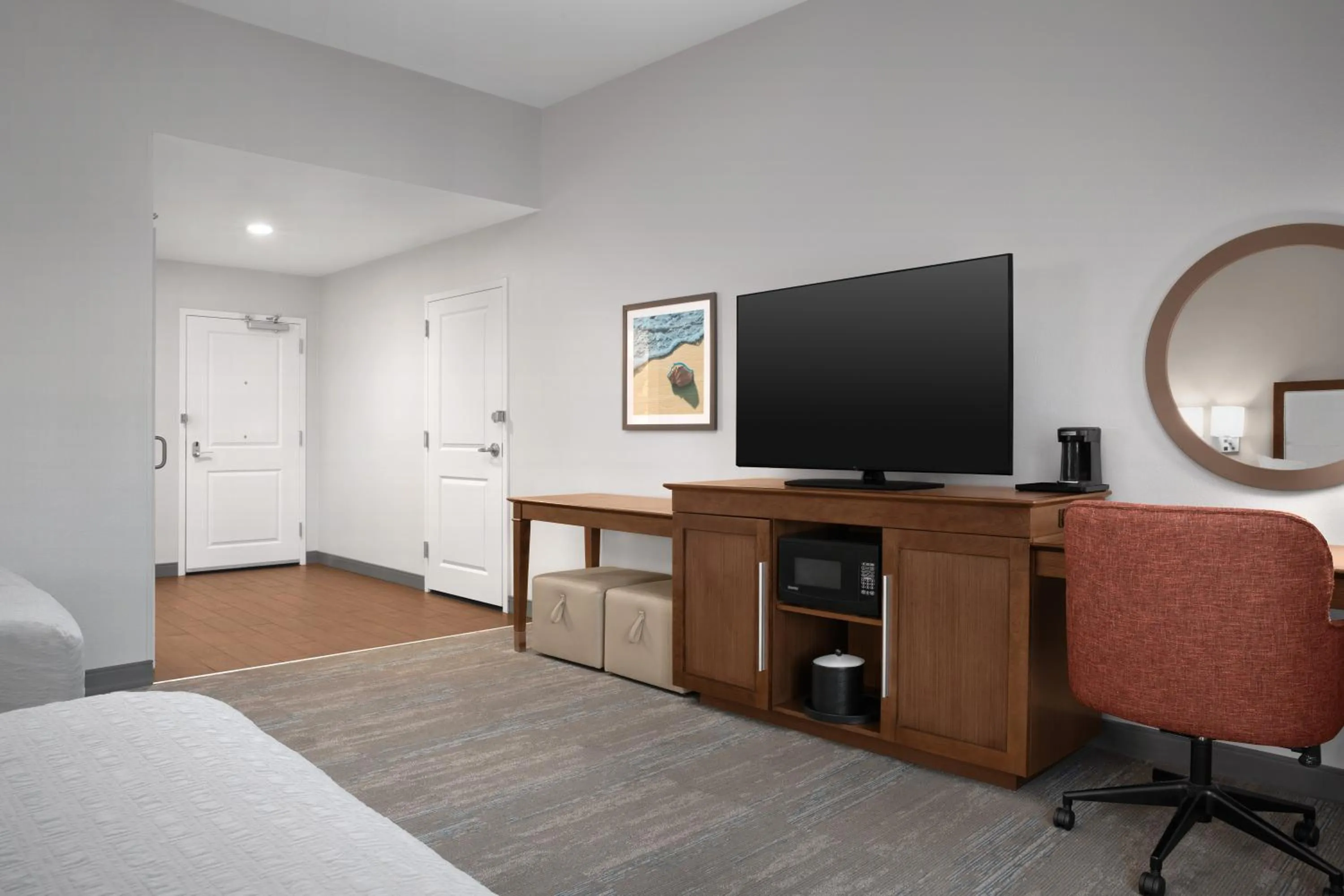 Bedroom, Bed in Hampton Inn and Suites by Hilton Vero Beach-Downtown