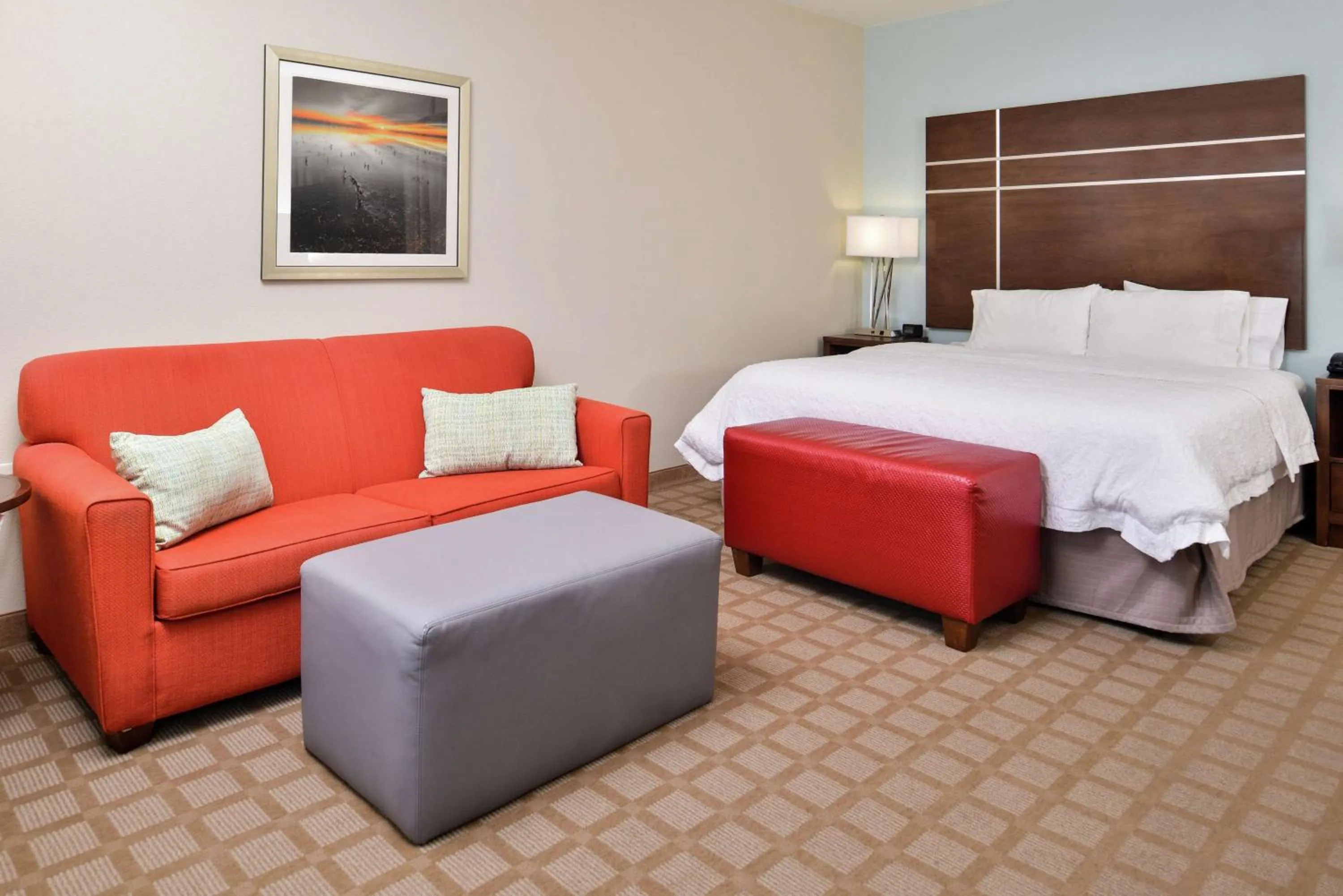 Living room, Bed in Hampton Inn and Suites Hutto