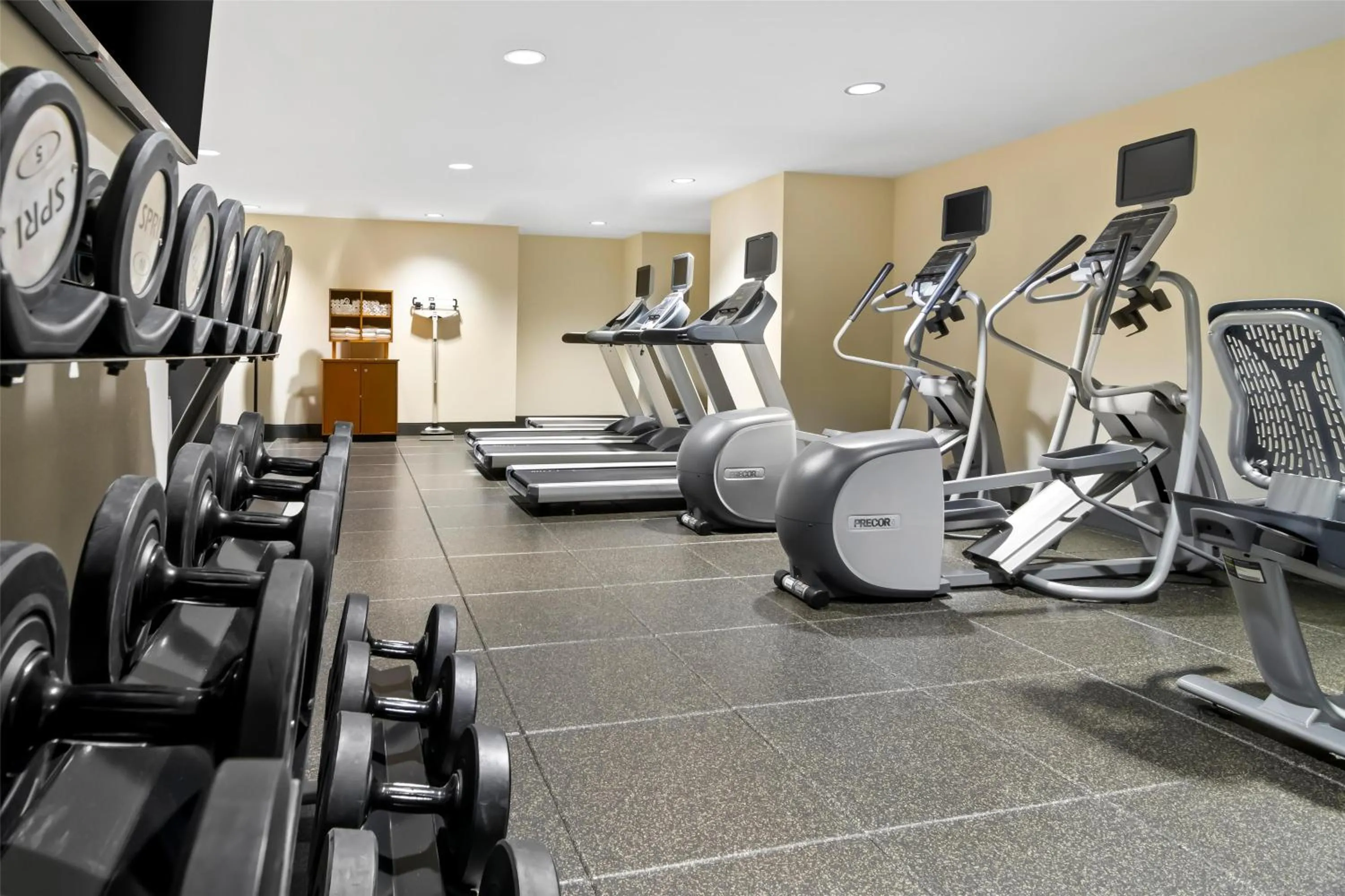 Fitness centre/facilities in Hilton Garden Inn Chicago Downtown Riverwalk
