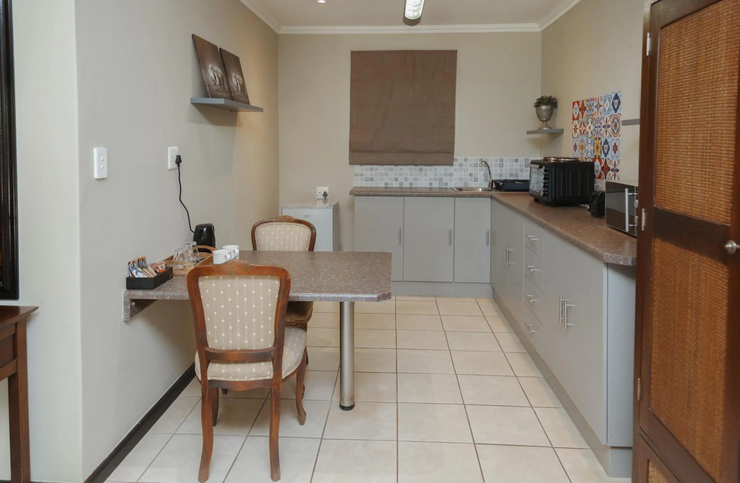 kitchen in Le Pommier Wine Estate