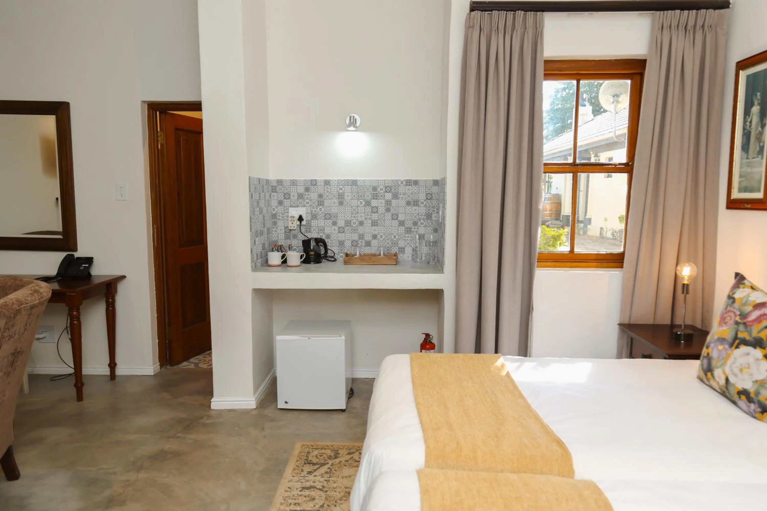 Coffee/tea facilities, Bed in Le Pommier Wine Estate