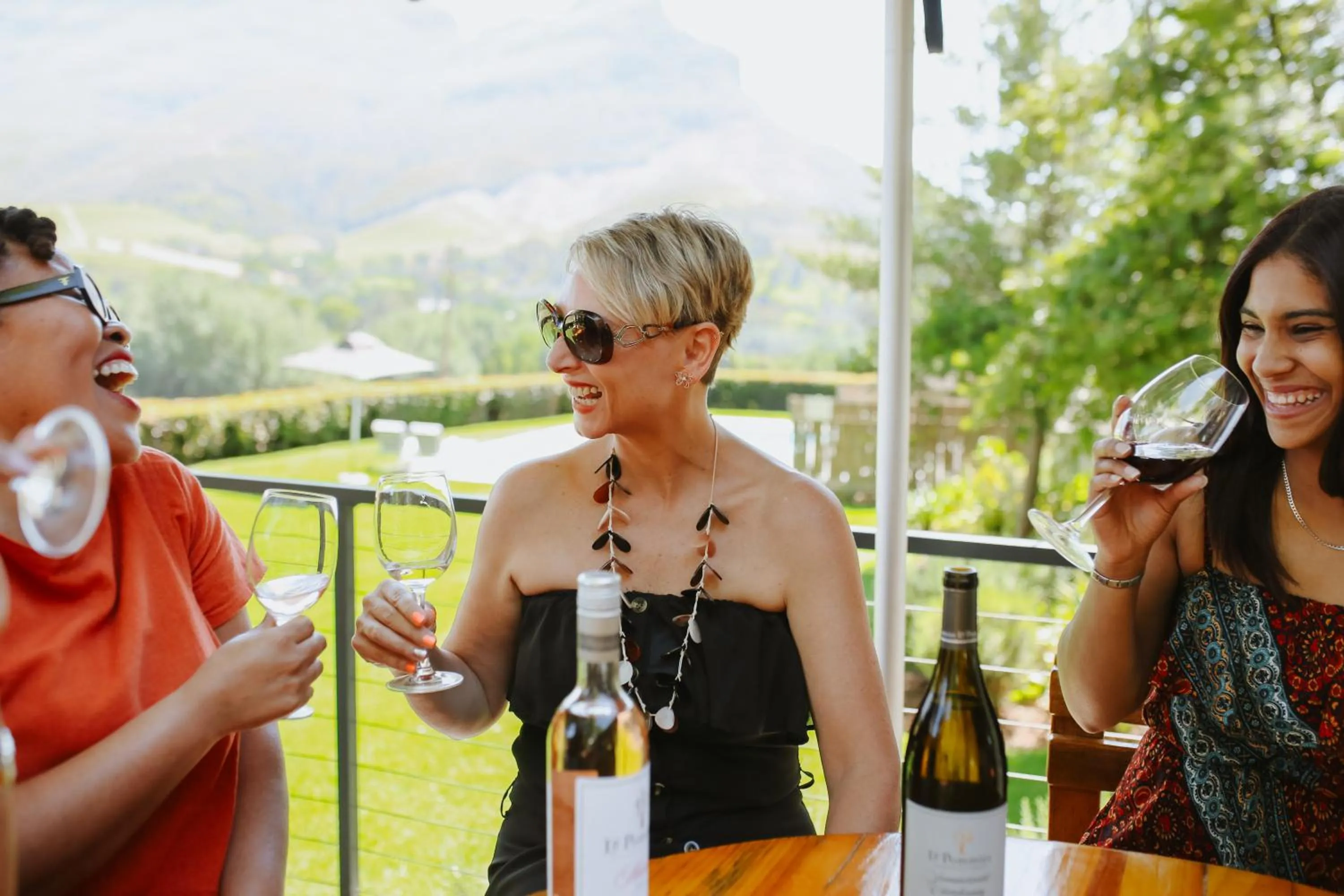 Restaurant/places to eat in Le Pommier Wine Estate