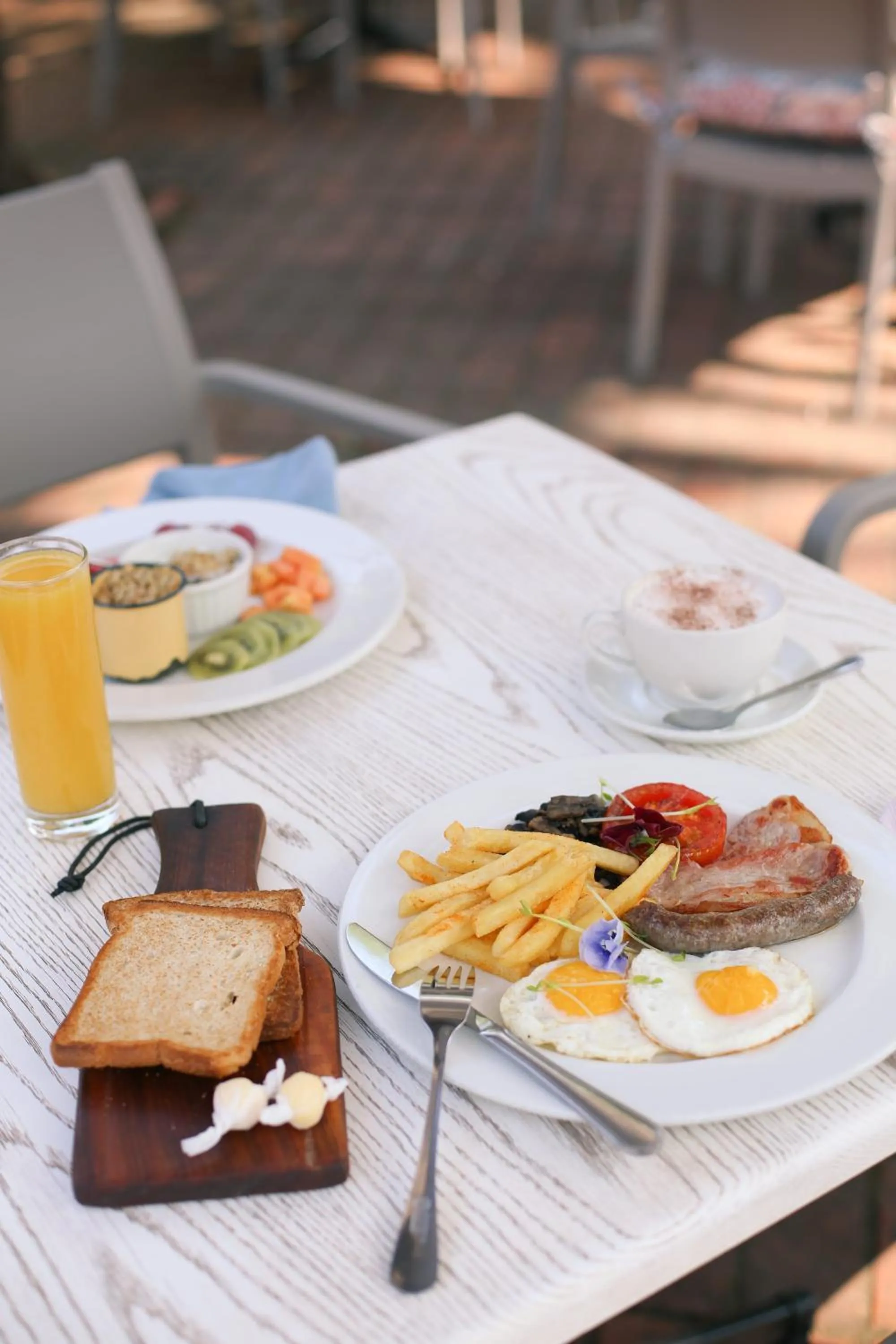 Breakfast in Le Pommier Wine Estate