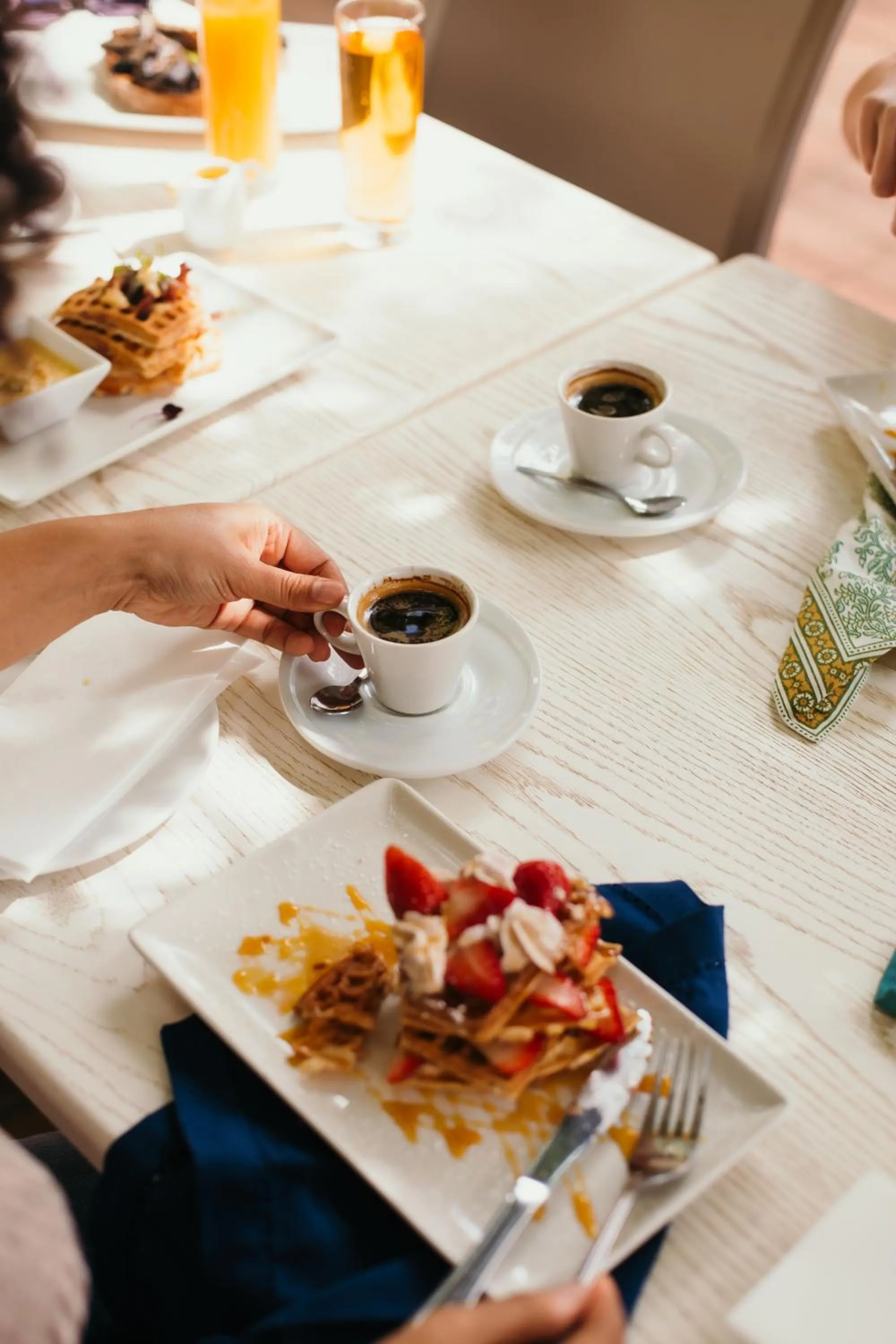 Food and drinks in Le Pommier Wine Estate