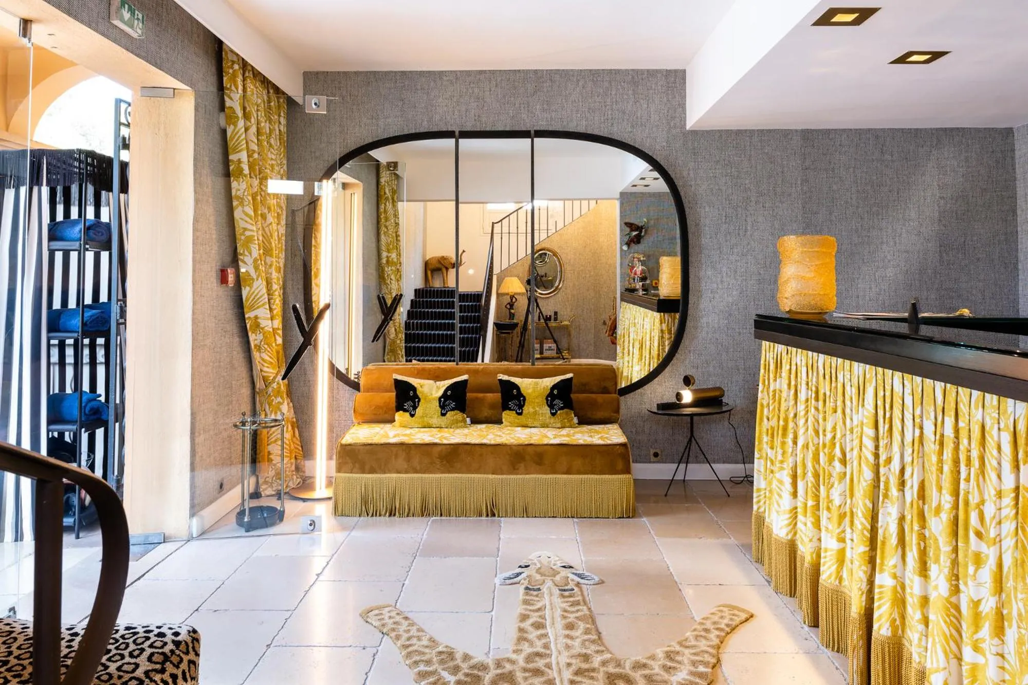 Lobby or reception in Hôtel Le Y