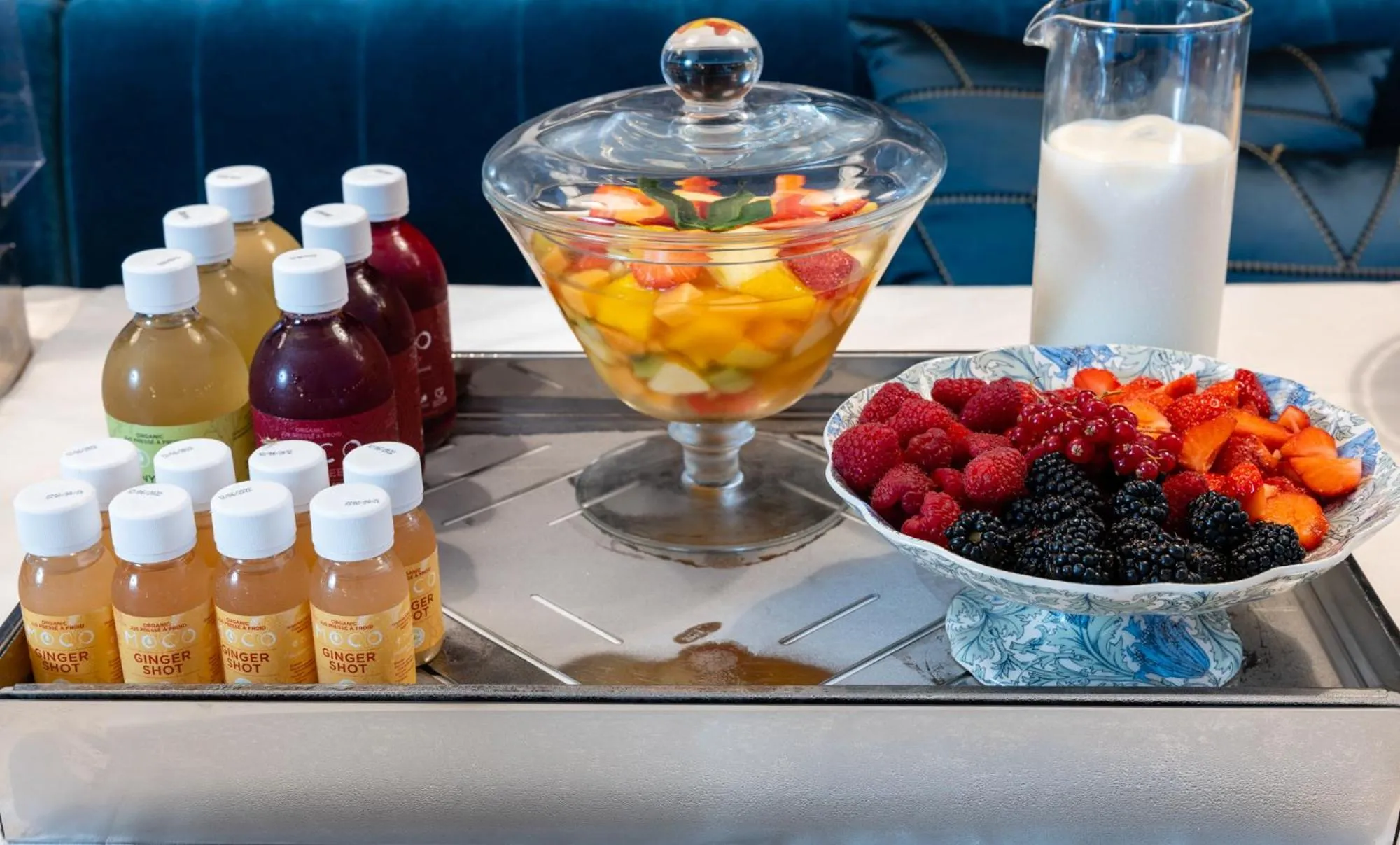 Breakfast in Hôtel Le Y