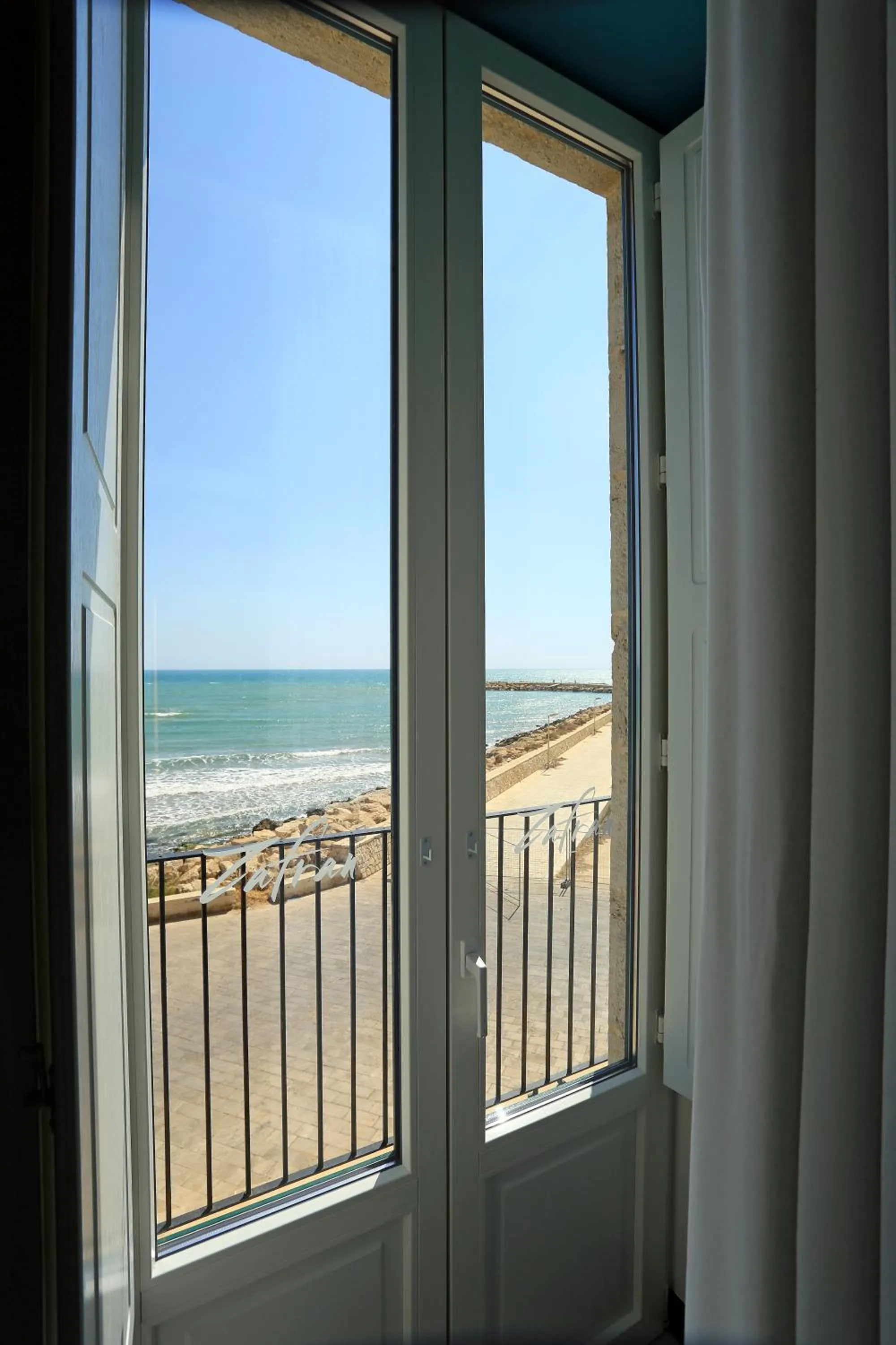 Zafran Boutique Hotel