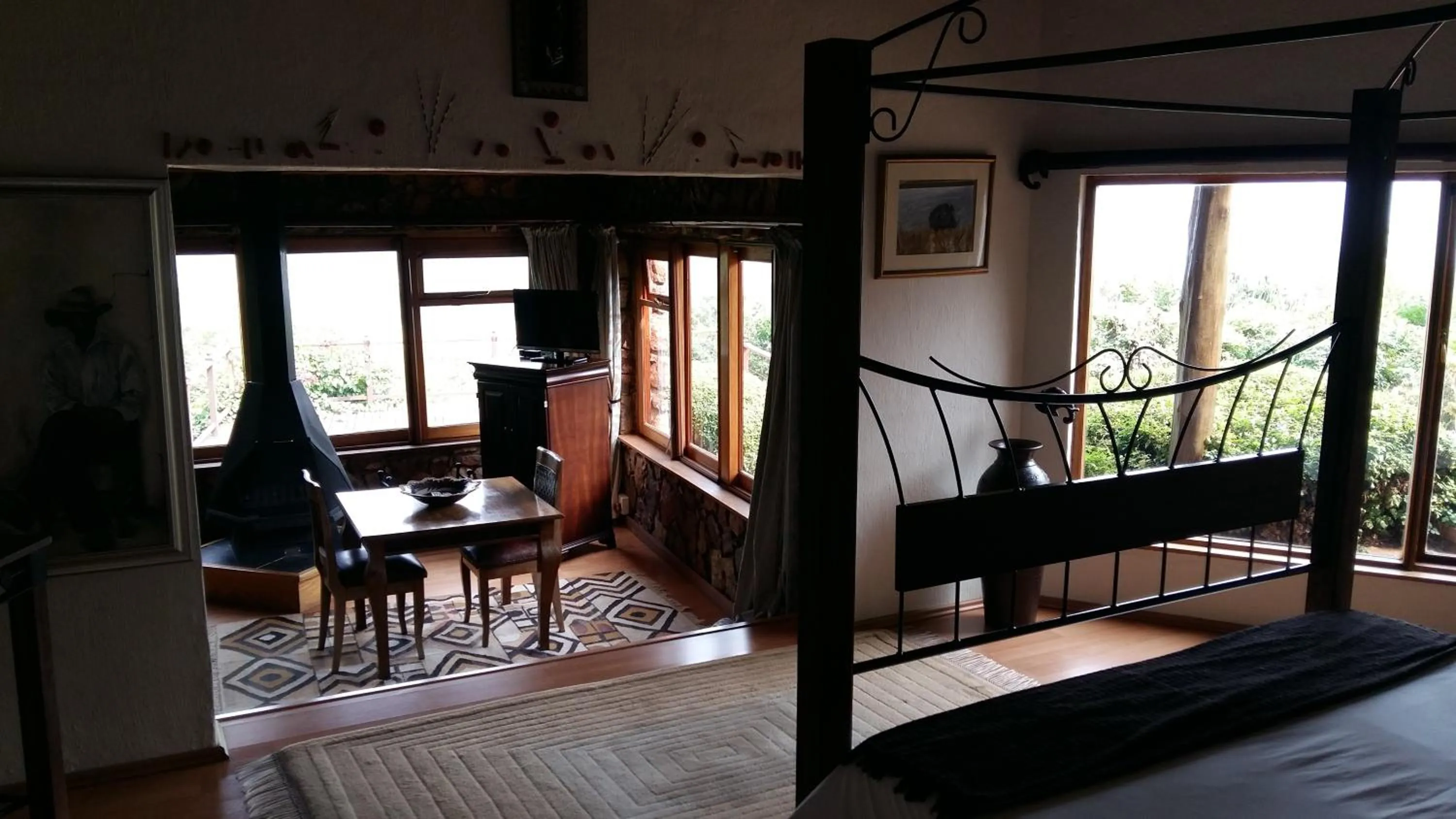 Day, Bed in La Montagne Guest Lodge