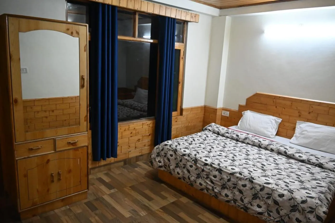 Taj Guest House
