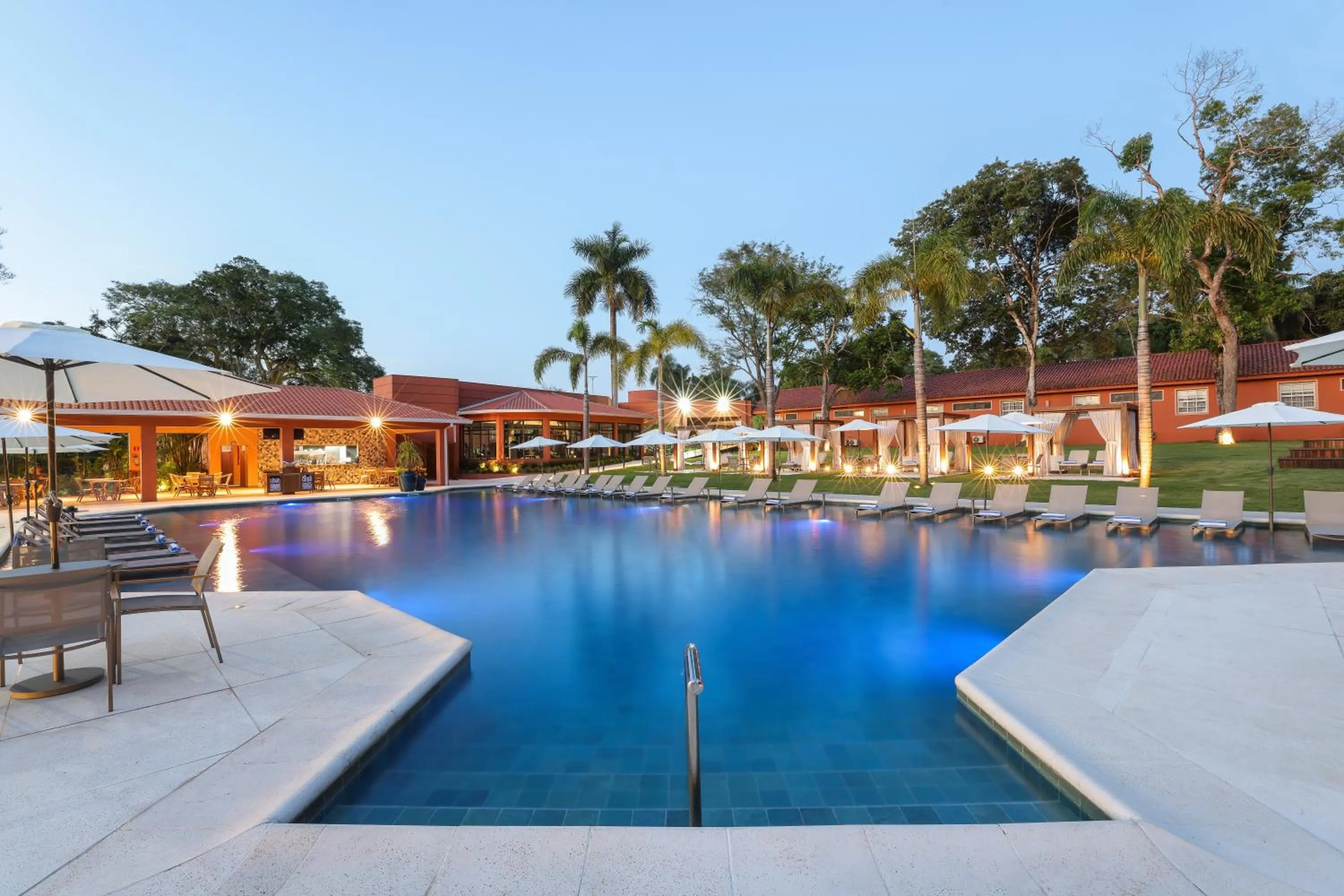 Swimming pool in Sanma Hotel