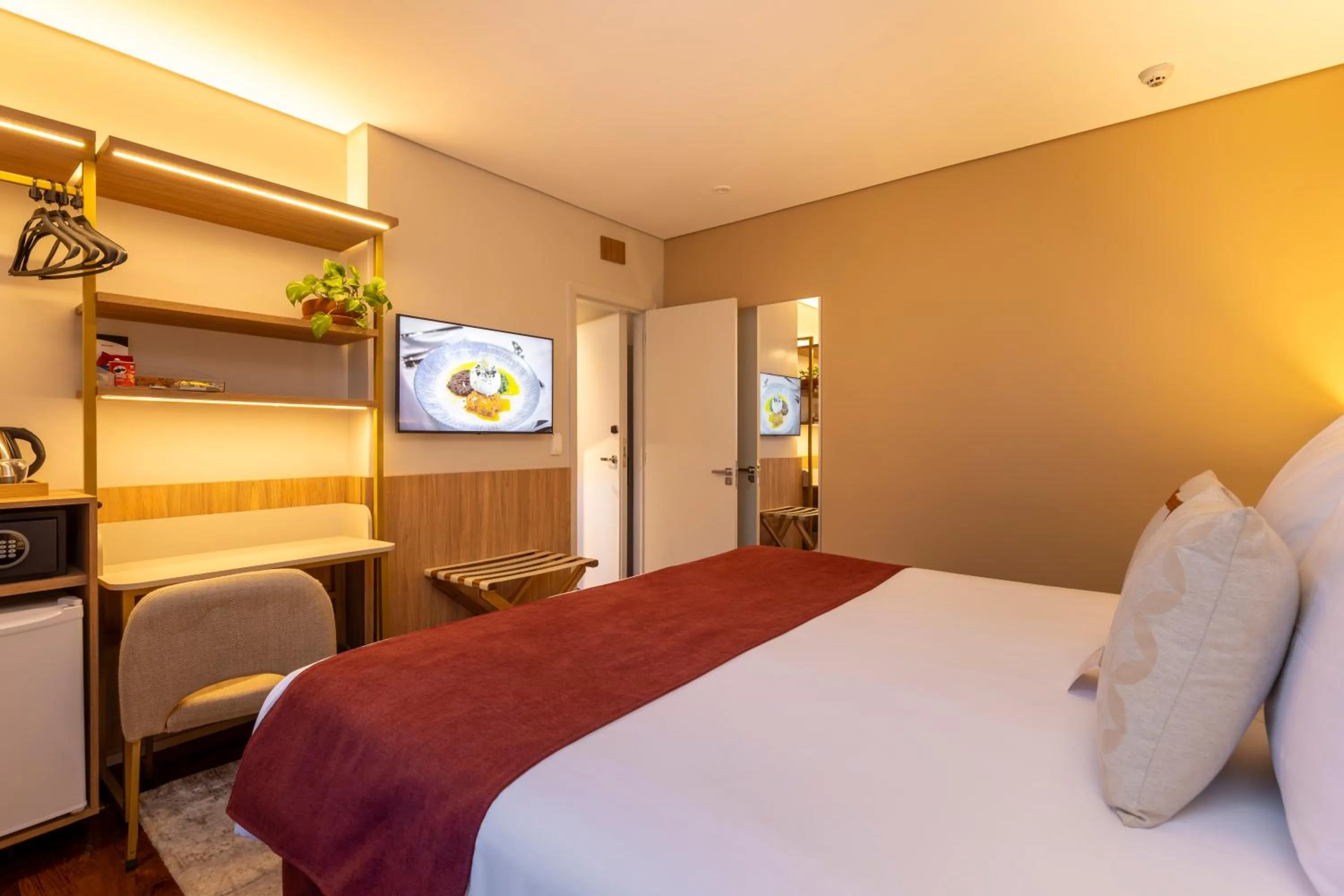 Photo of the whole room, Bed in Sanma Hotel