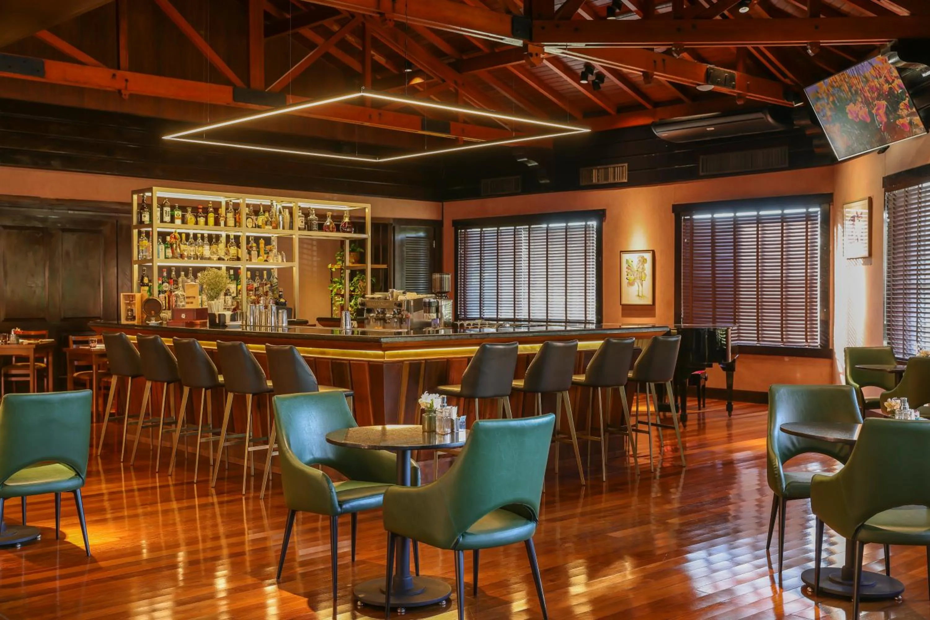 Restaurant/places to eat in Sanma Hotel