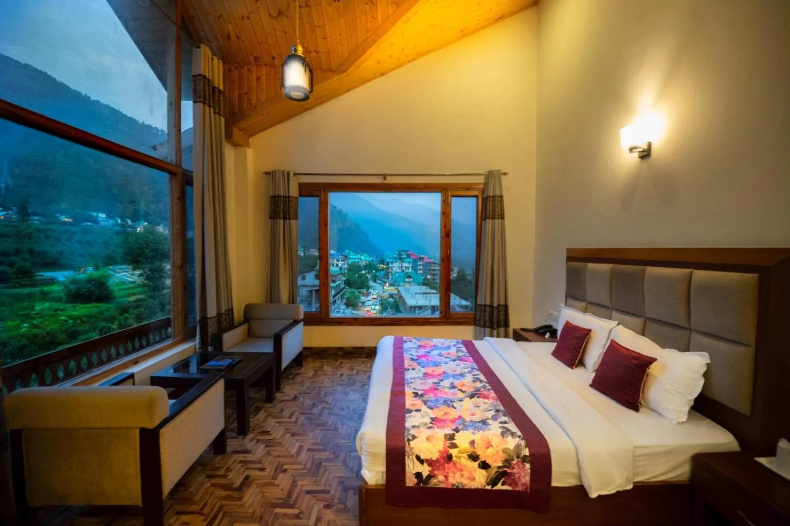 Natural landscape, Bed in Azure Chandertal Regency Hotel And Spa