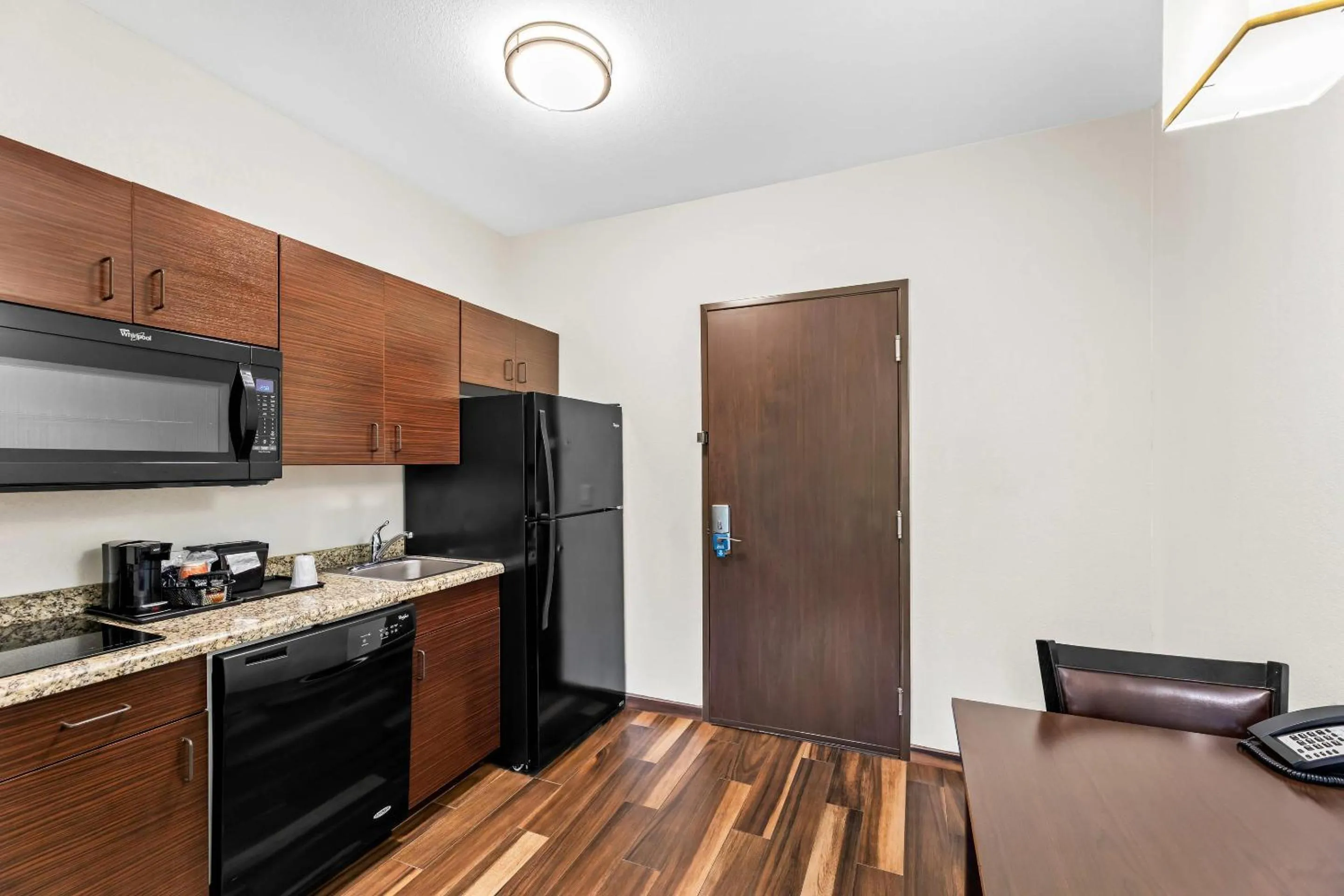 Bedroom in MainStay Suites Lufkin