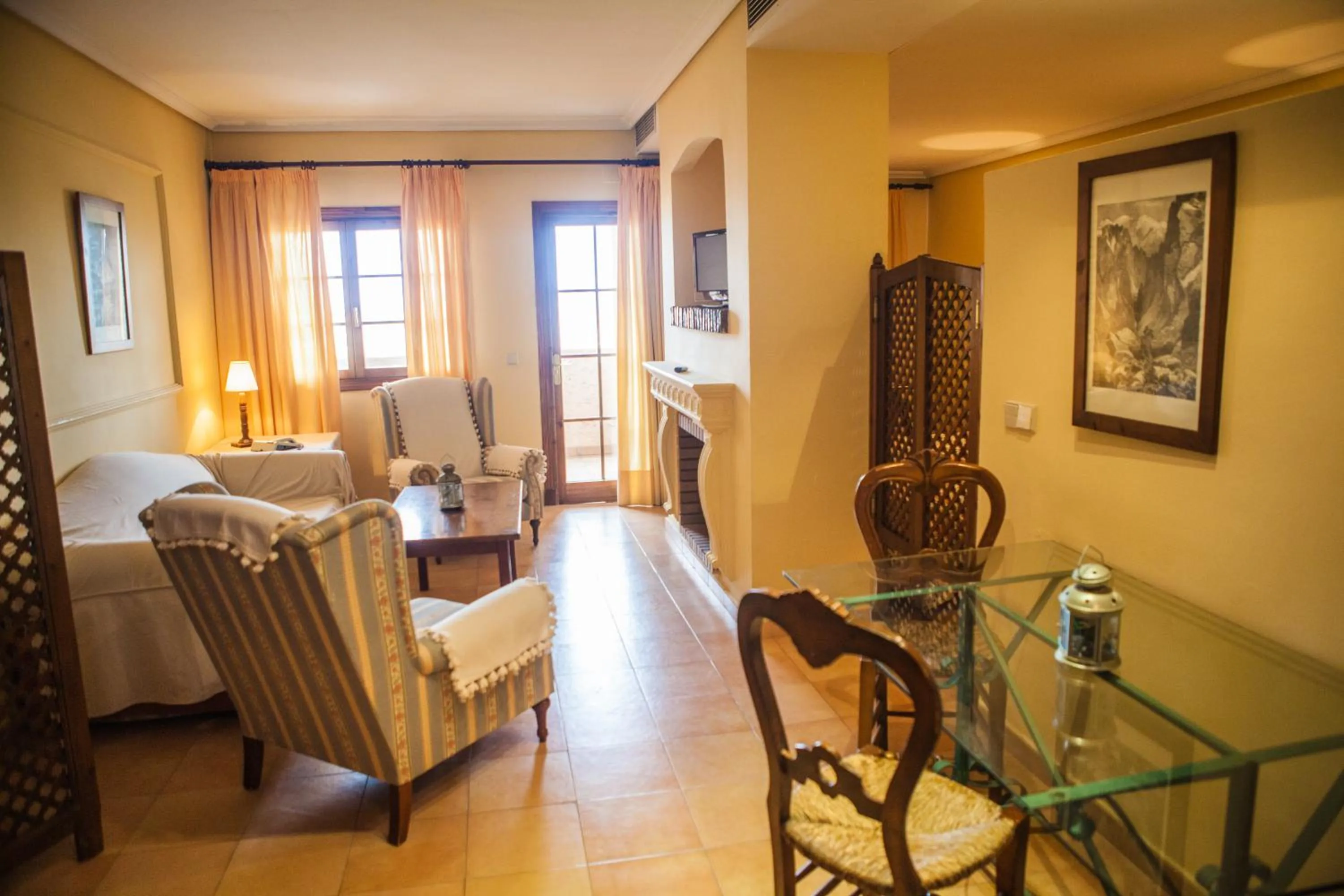 Dining area in Estudios Turísticos Bahia Sur