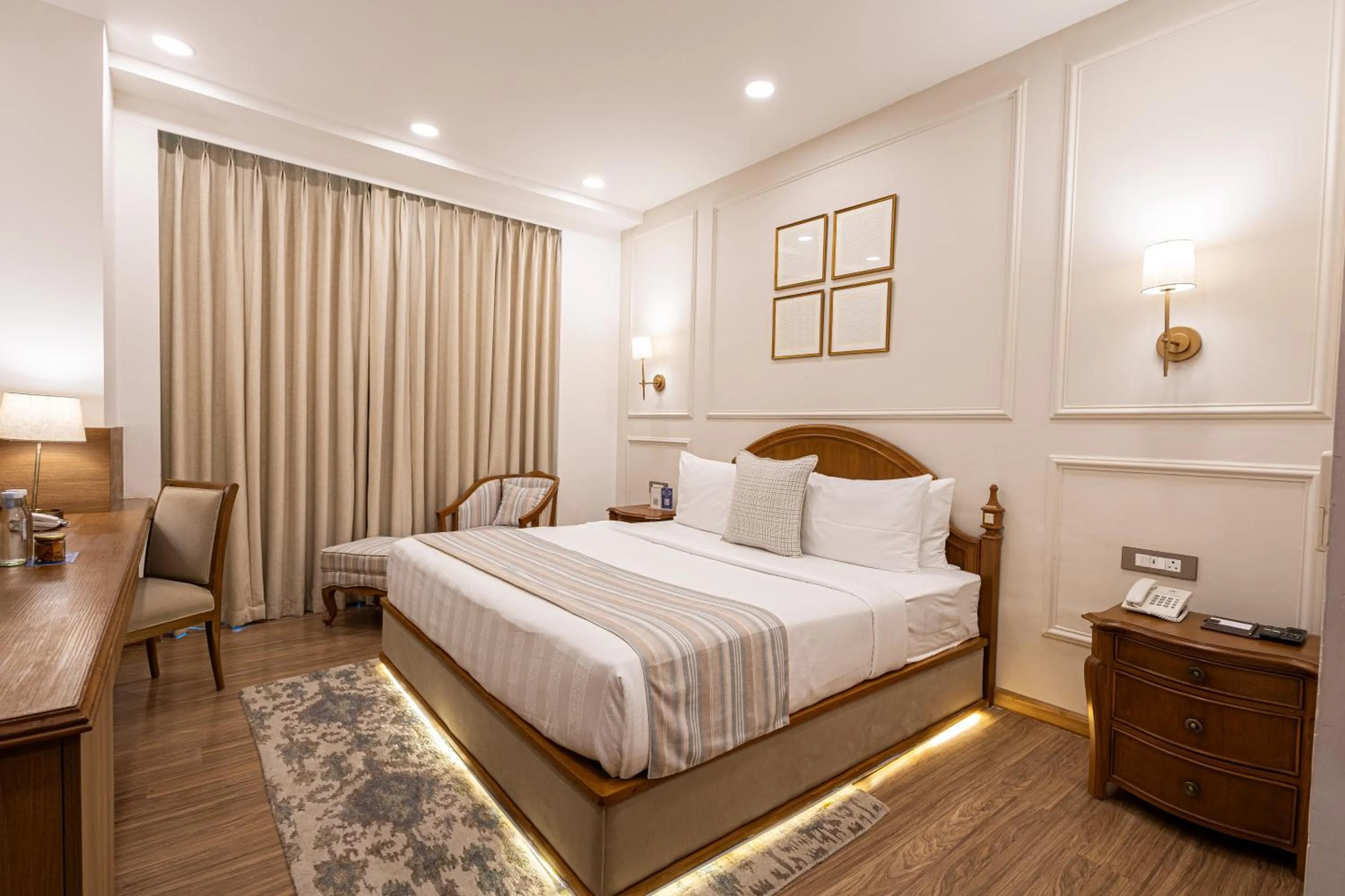 Bedroom, Bed in The BellaVista Hotel Chandigarh Panchkula