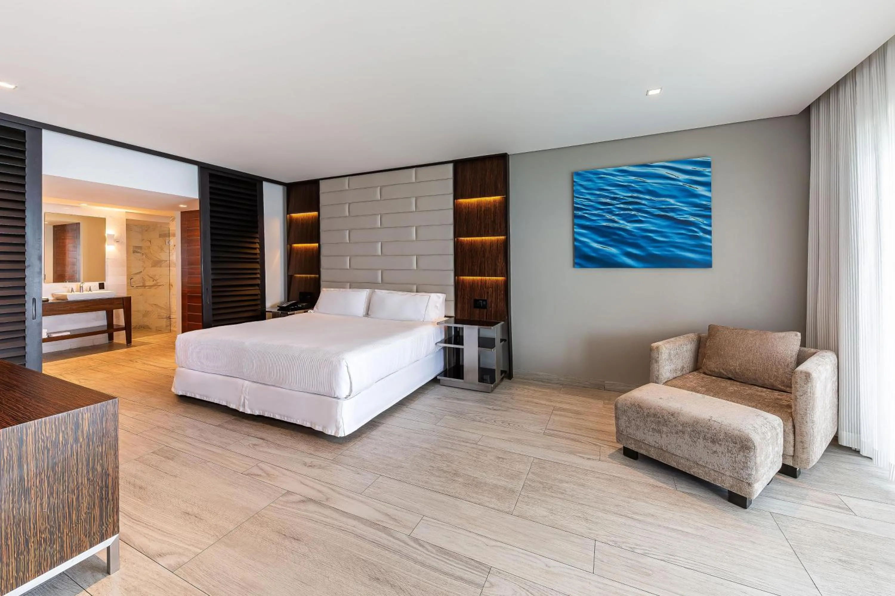 Living room, Bed in Hilton Vallarta Riviera All-Inclusive Resort,Puerto Vallarta