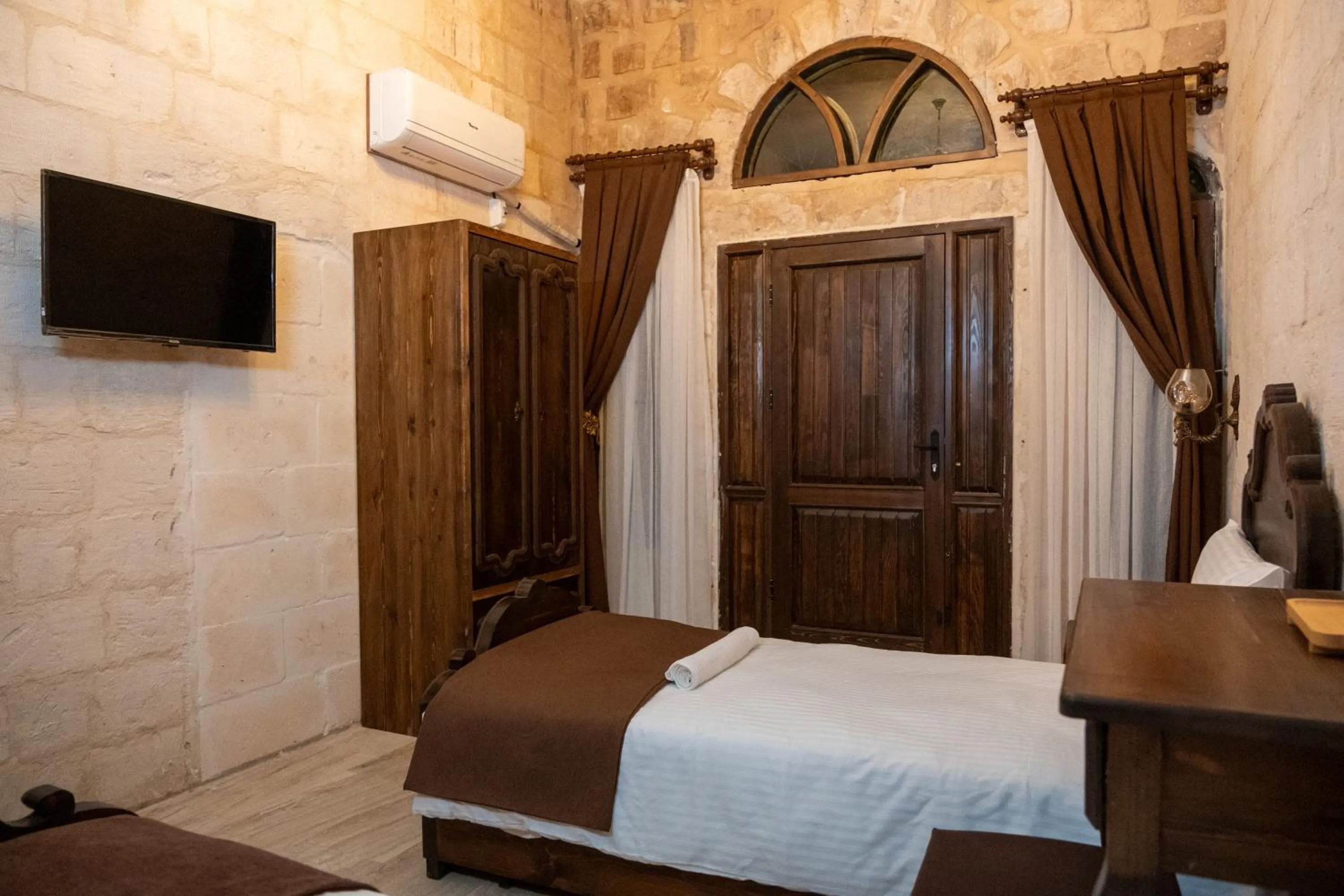 Bed in Marinut Konağı