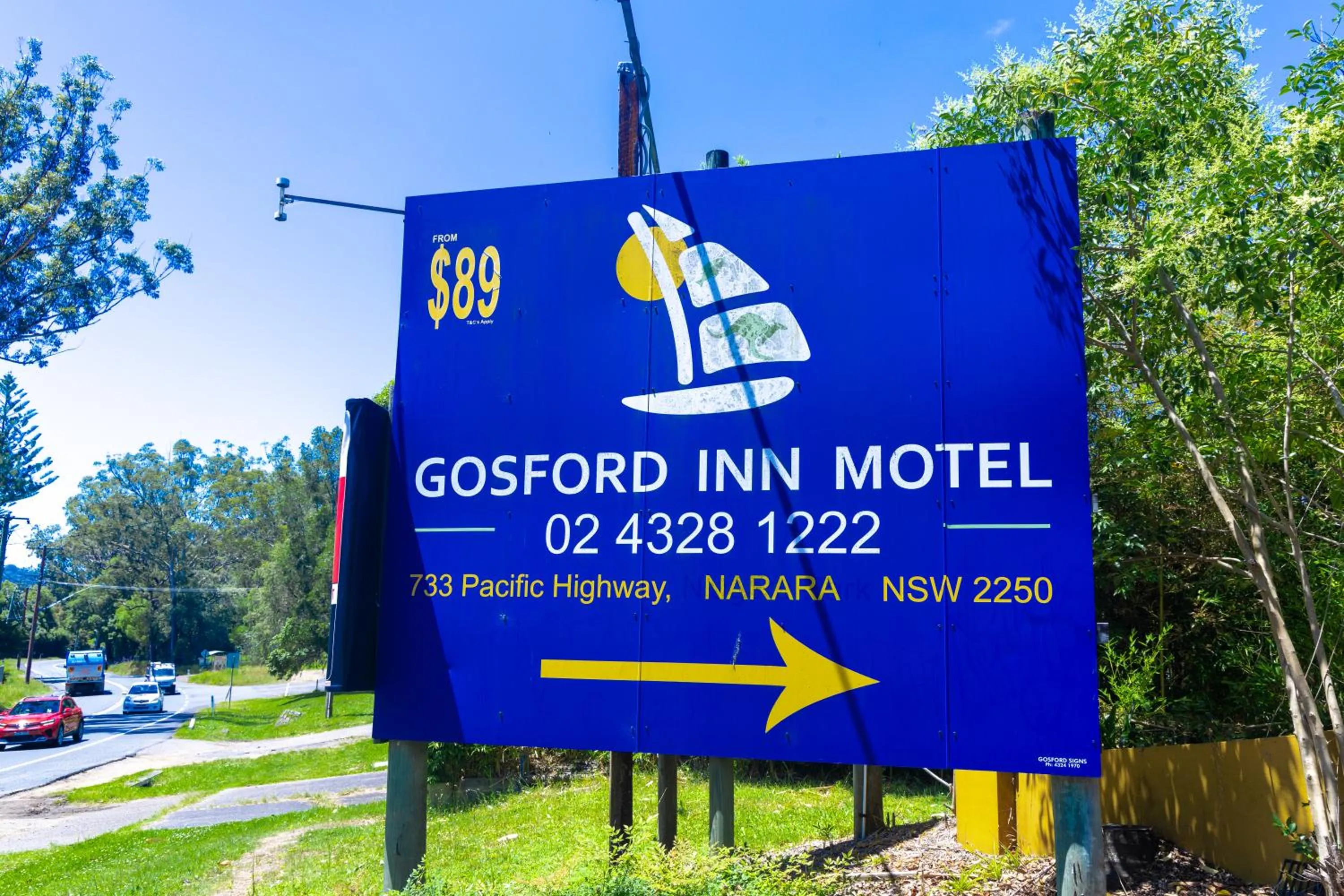 Logo/Certificate/Sign in Gosford Inn Motel