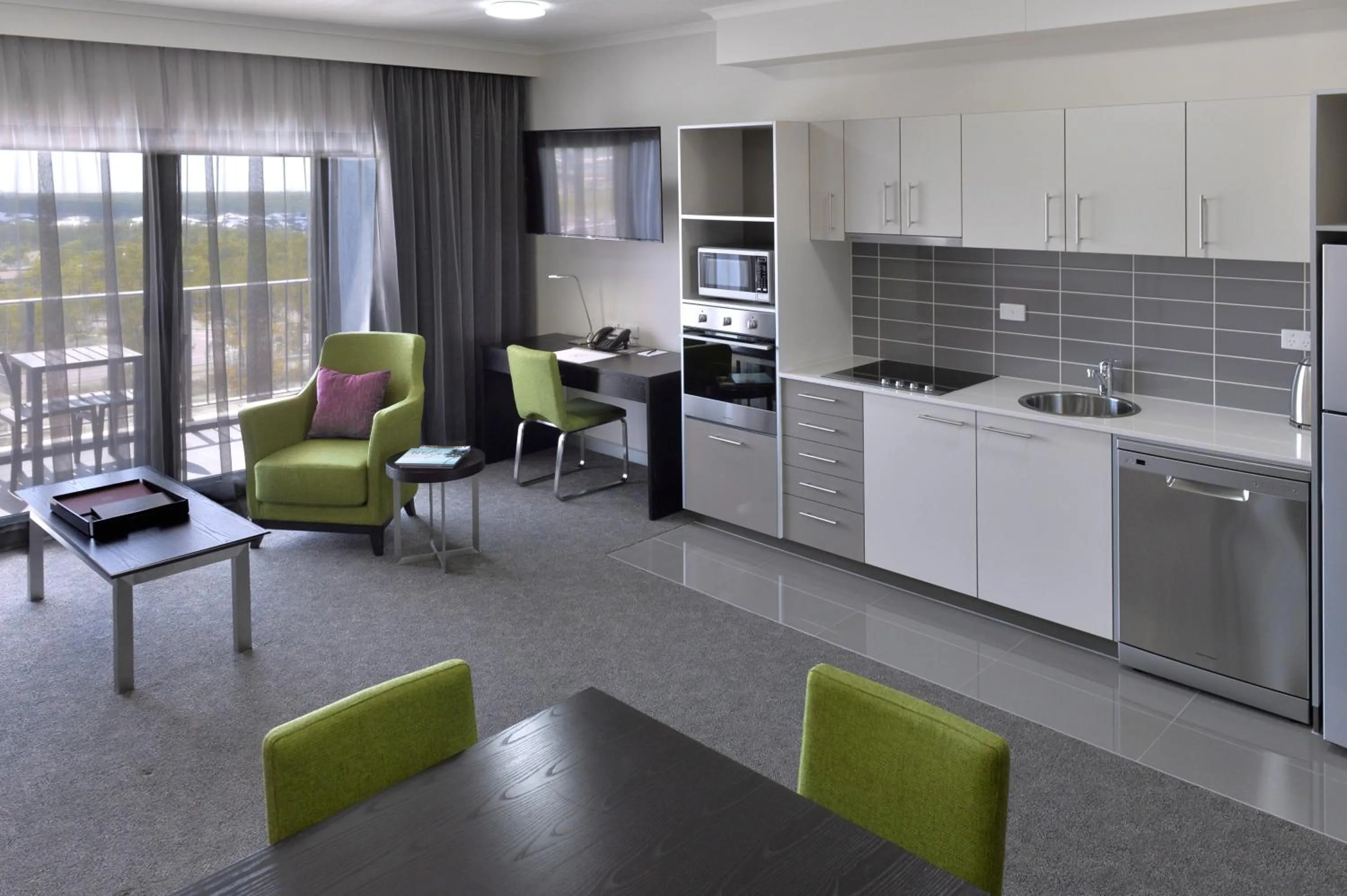 Kitchen or kitchenette in Rydges Palmerston - Darwin