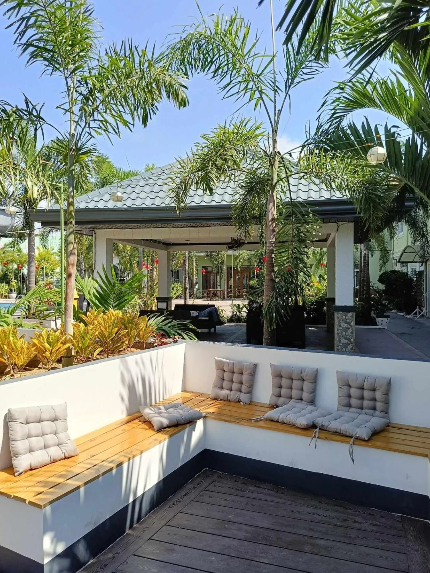 Seating area in Marand Family Resort