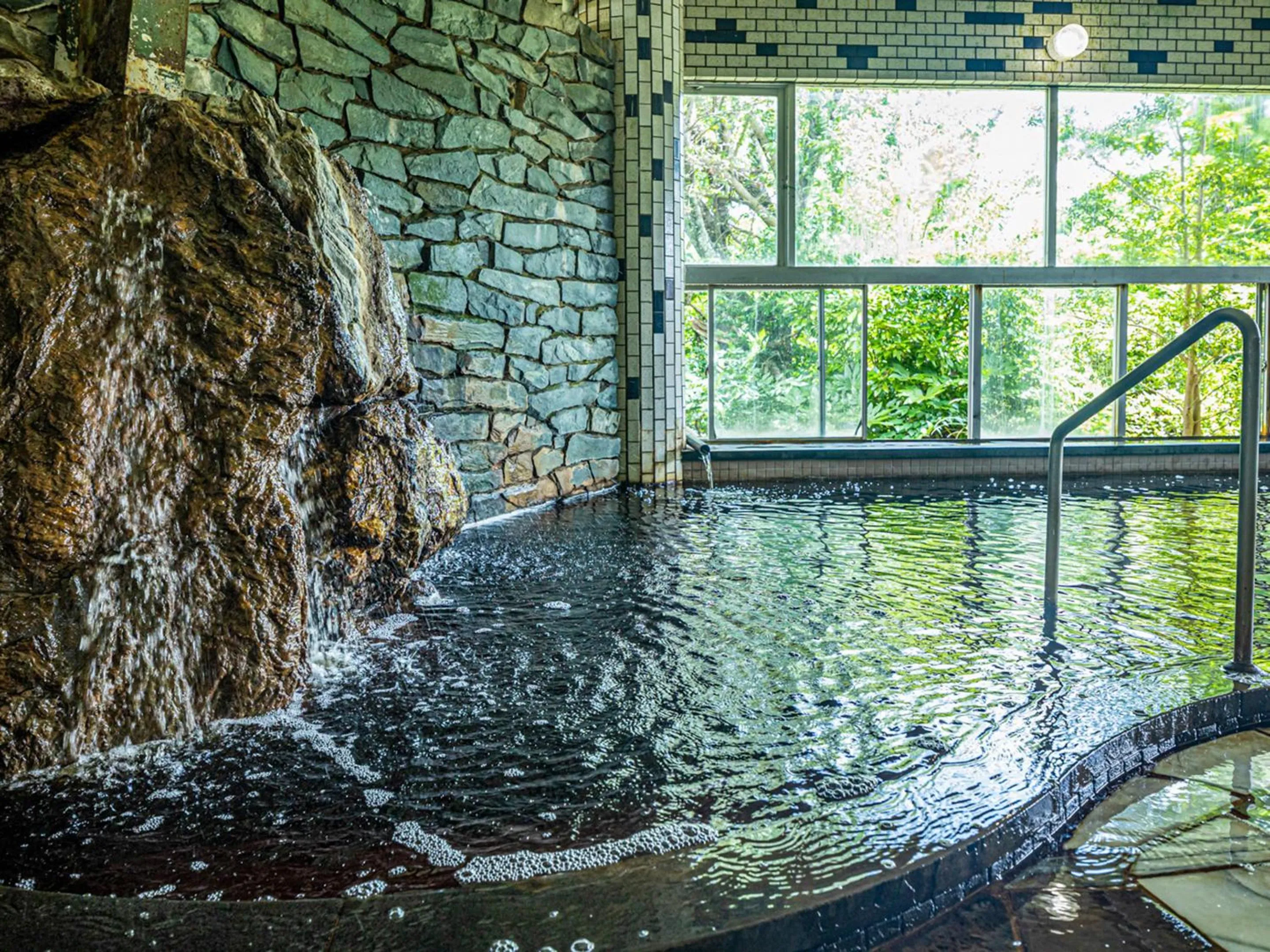 Hot Spring Bath in Kameyama Onsen Hotel