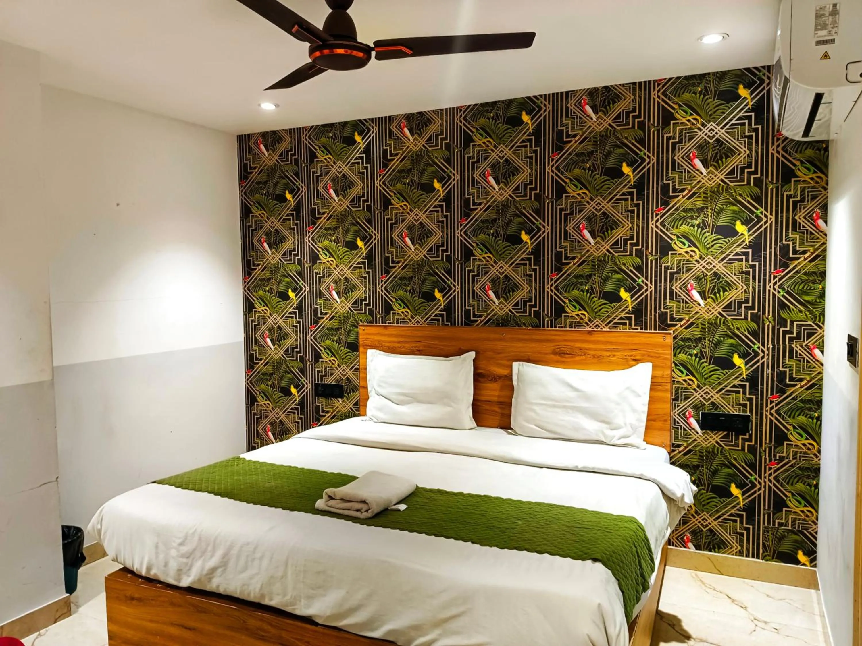 Hotel Star City Near Terminal T3 Airport & Aerocity