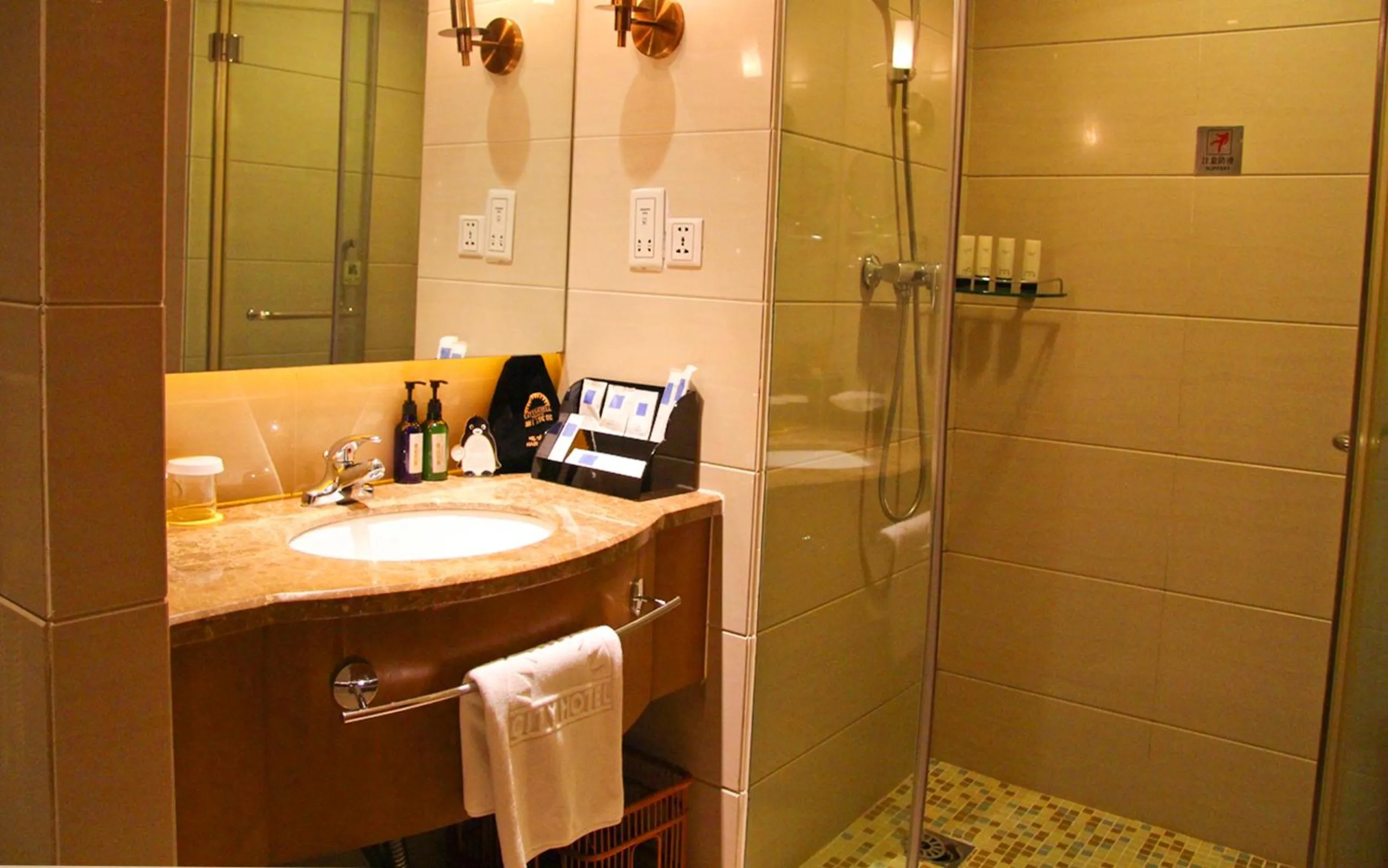 Bathroom in City Hotel Xiamen-Free Welcome Fruits