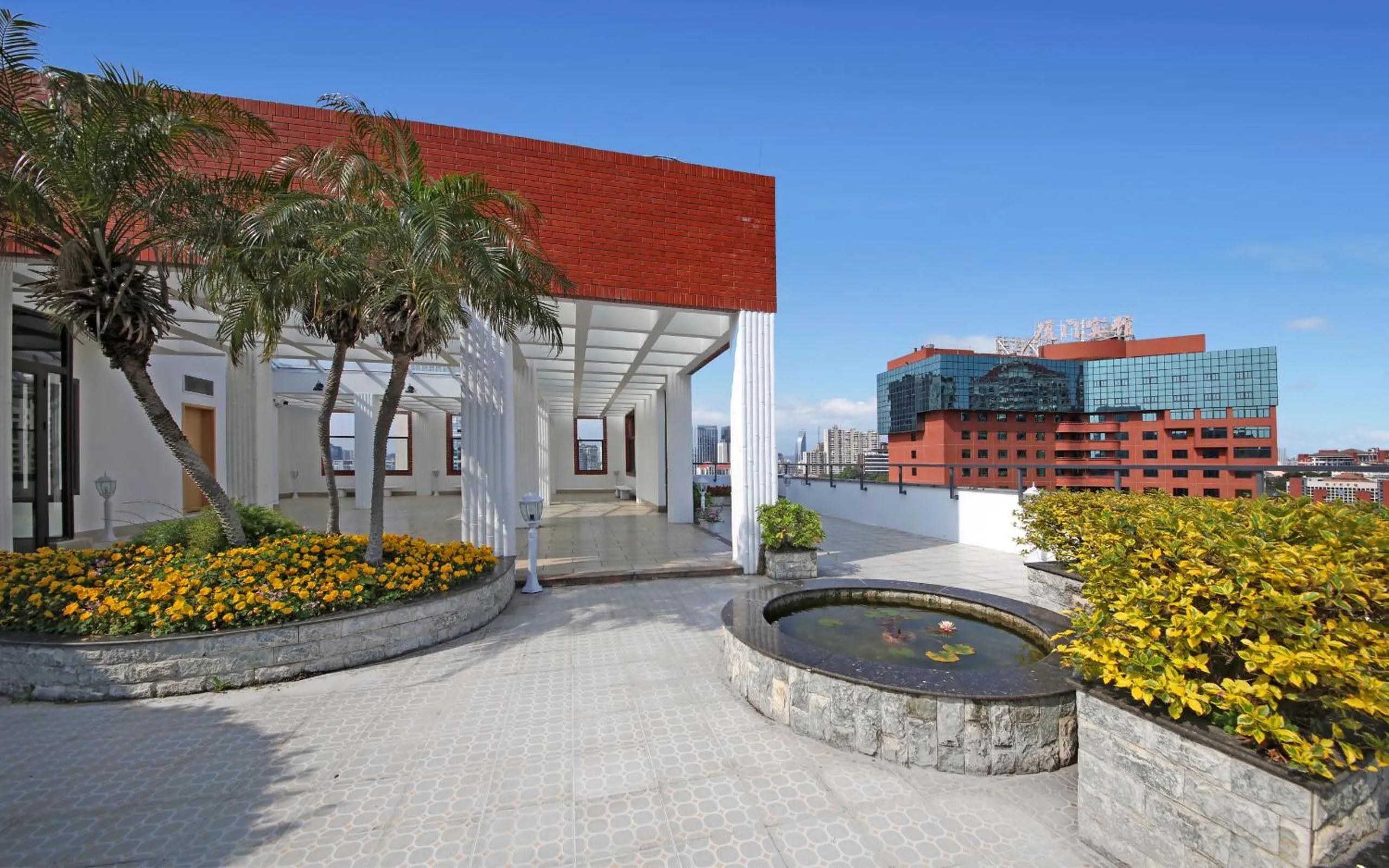 Property building in City Hotel Xiamen-Free Welcome Fruits