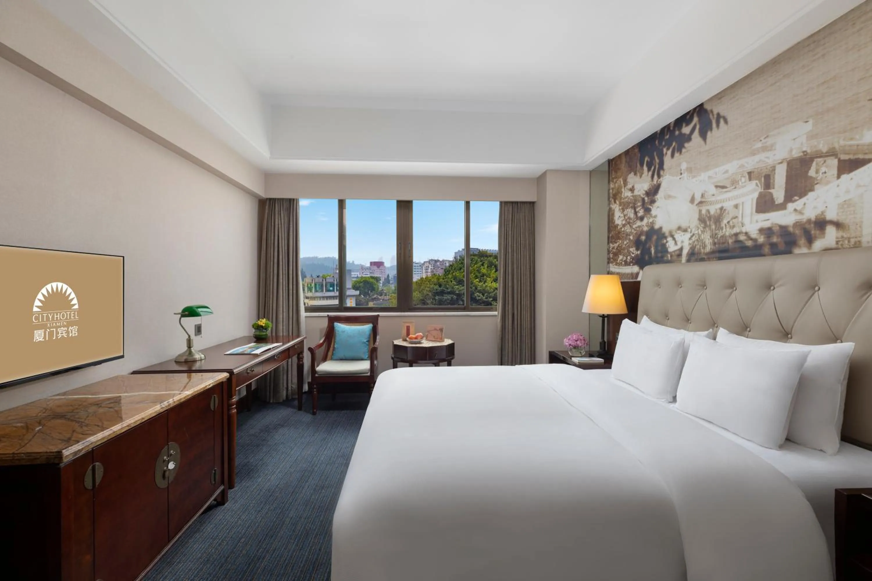 Bedroom, Bed in City Hotel Xiamen-Free Welcome Fruits