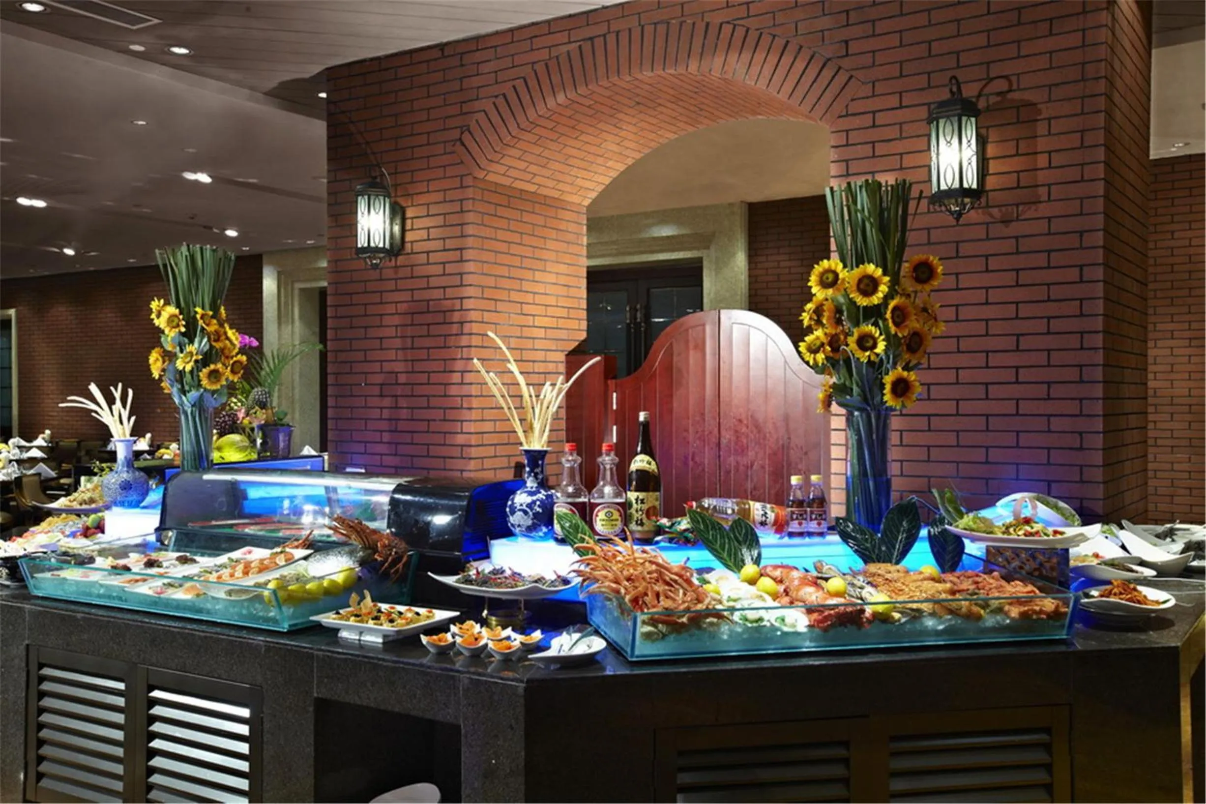 Restaurant/places to eat in City Hotel Xiamen-Free Welcome Fruits