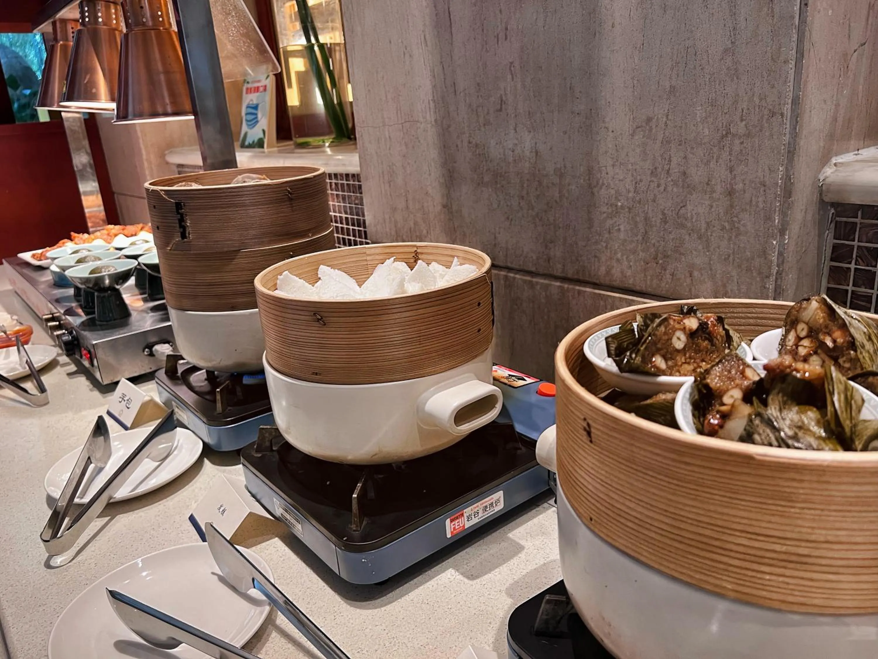 Restaurant/places to eat in City Hotel Xiamen-Free Welcome Fruits