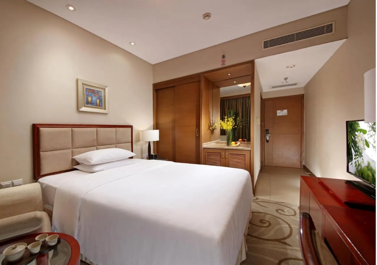 Bedroom, Bed in City Hotel Xiamen-Free Welcome Fruits
