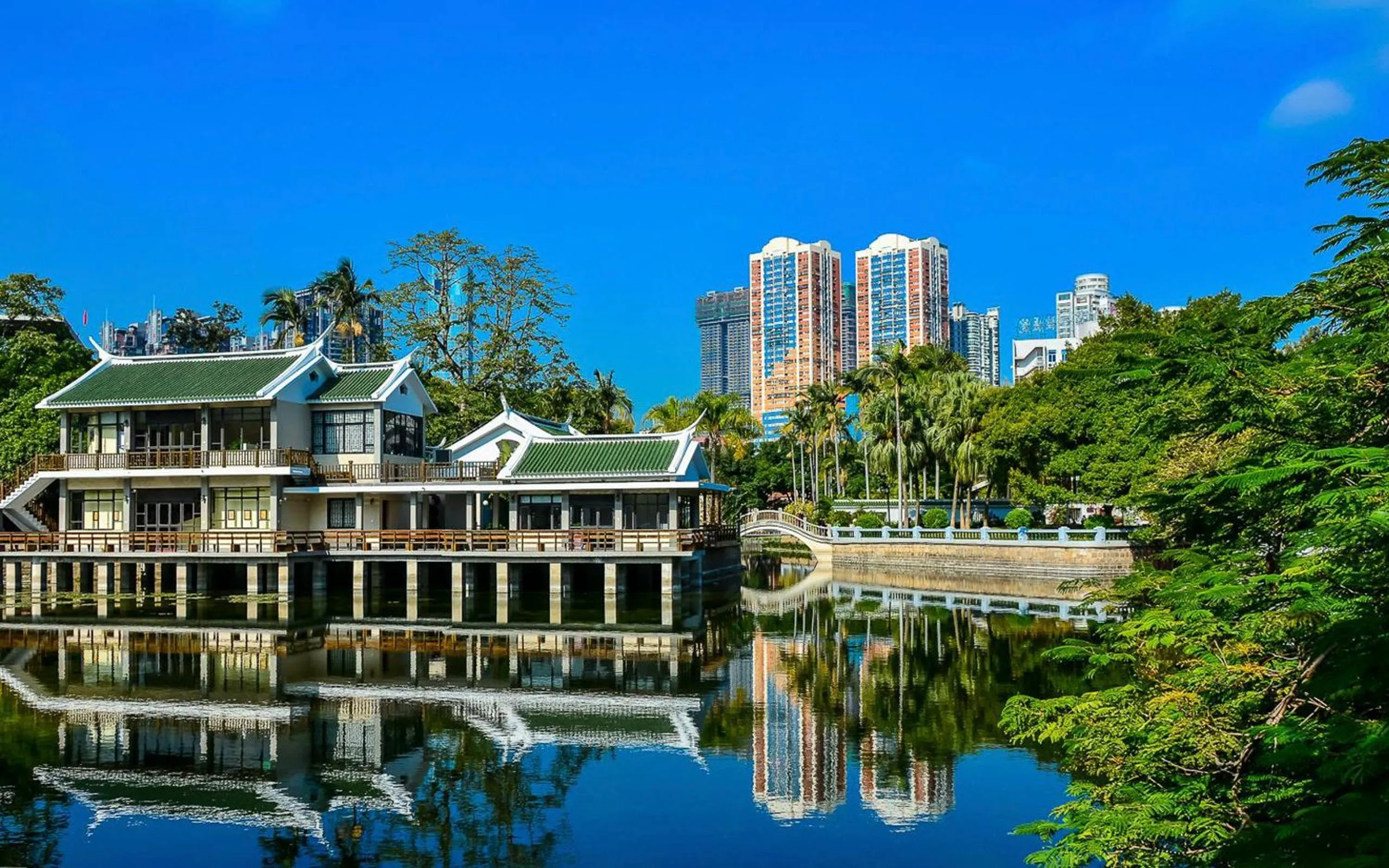 Nearby landmark in City Hotel Xiamen-Free Welcome Fruits