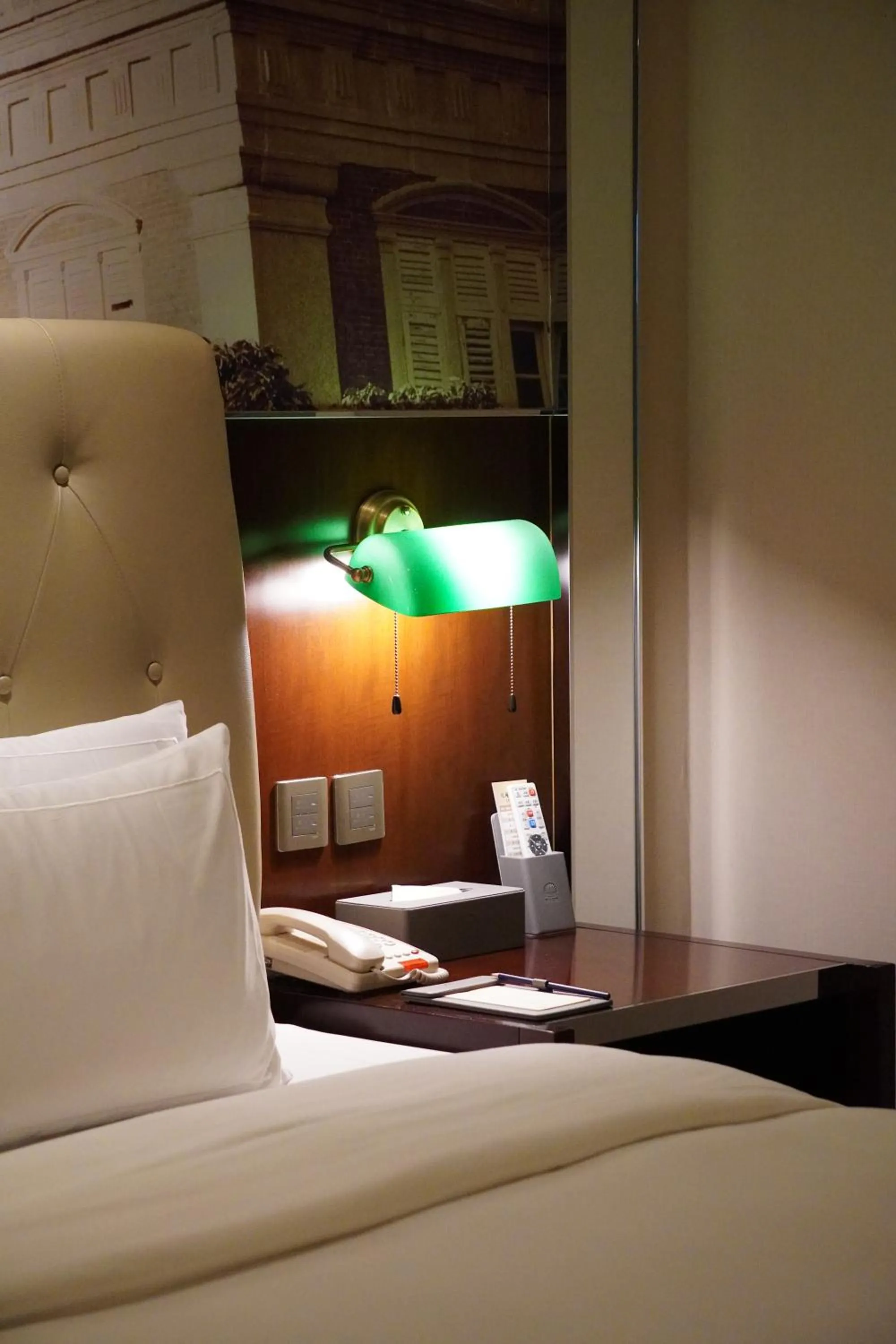 Property building, Bed in City Hotel Xiamen-Free Welcome Fruits