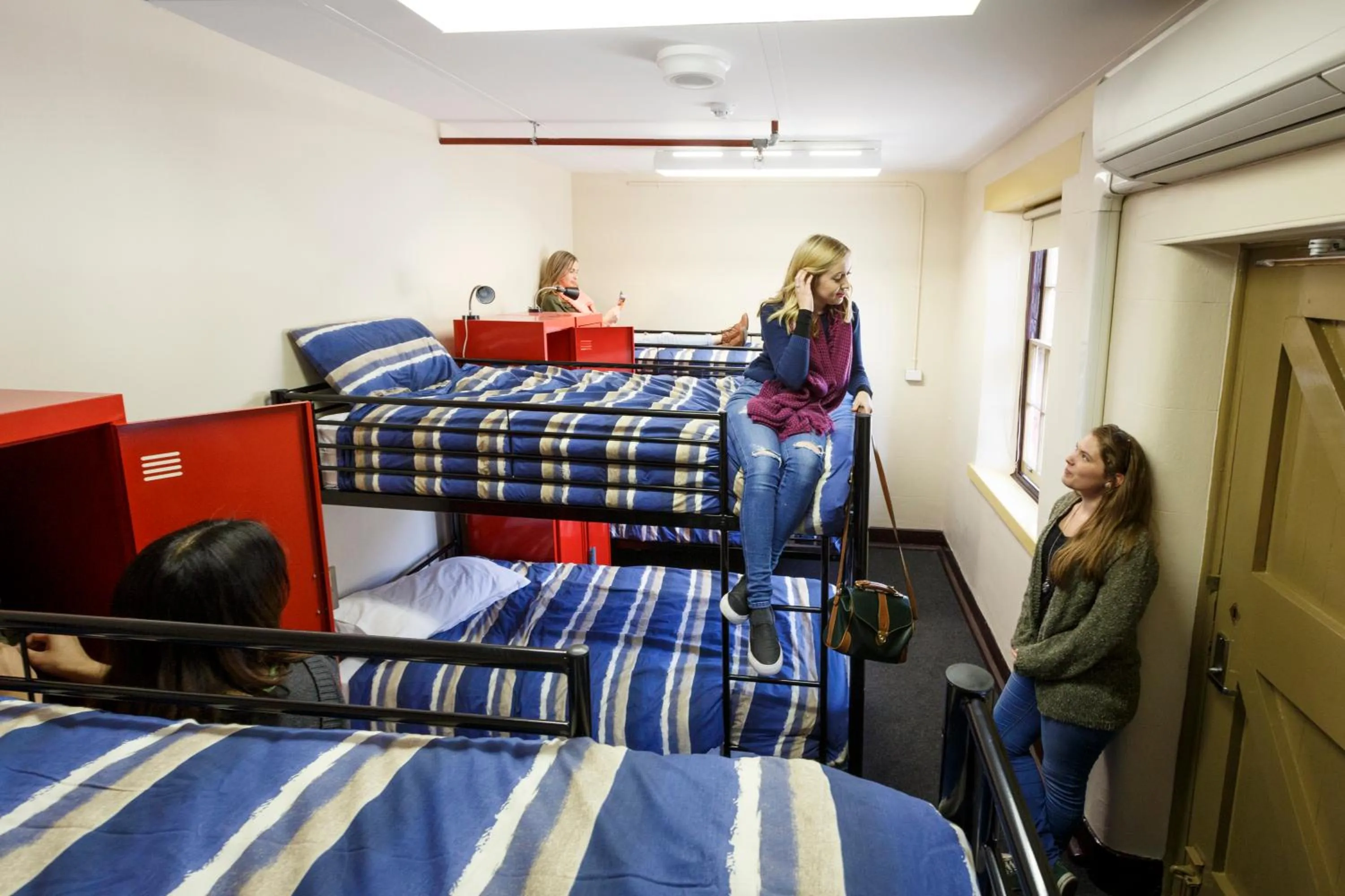 Bedroom, Bed in YHA Fremantle Prison