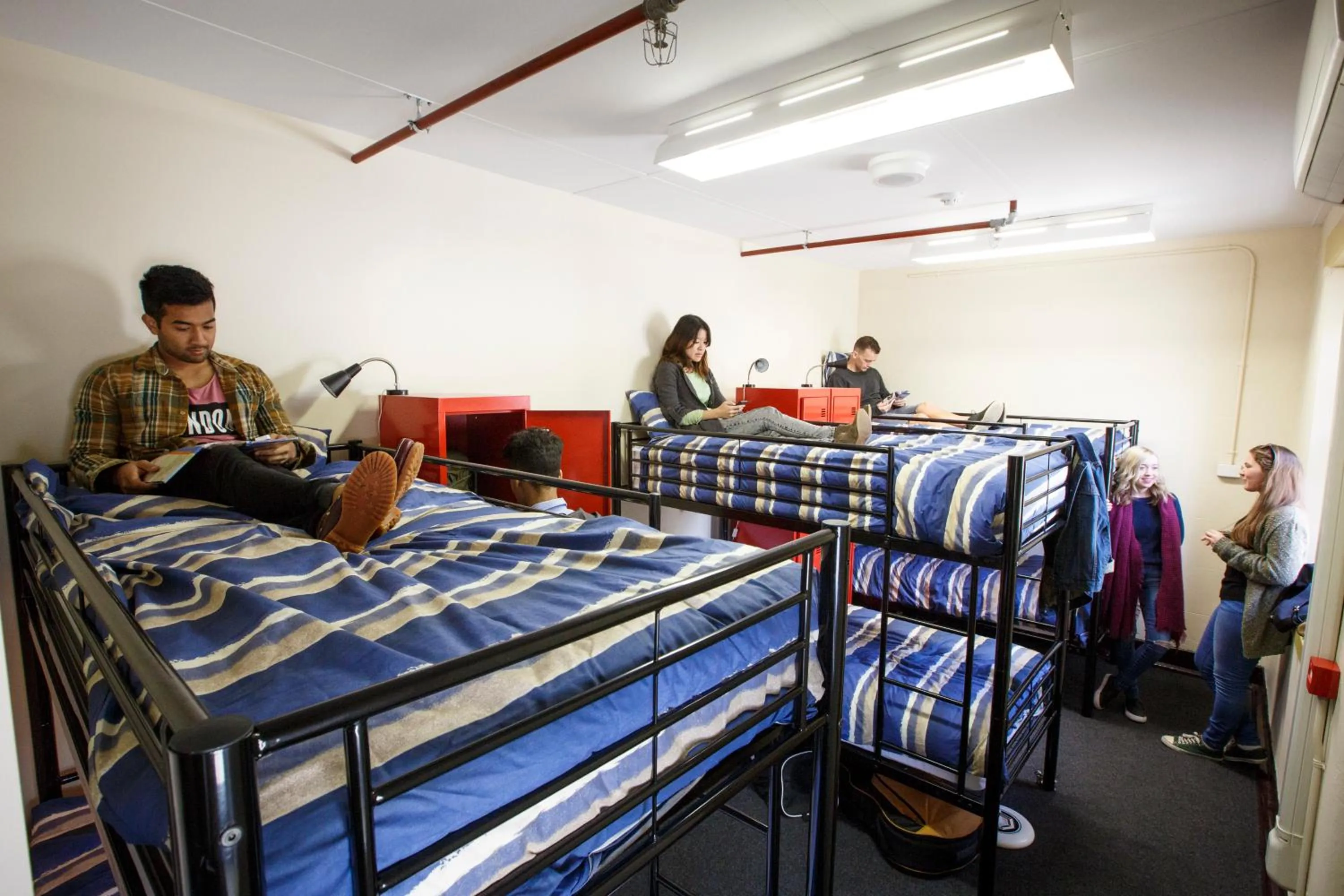 Bedroom, Bed in YHA Fremantle Prison