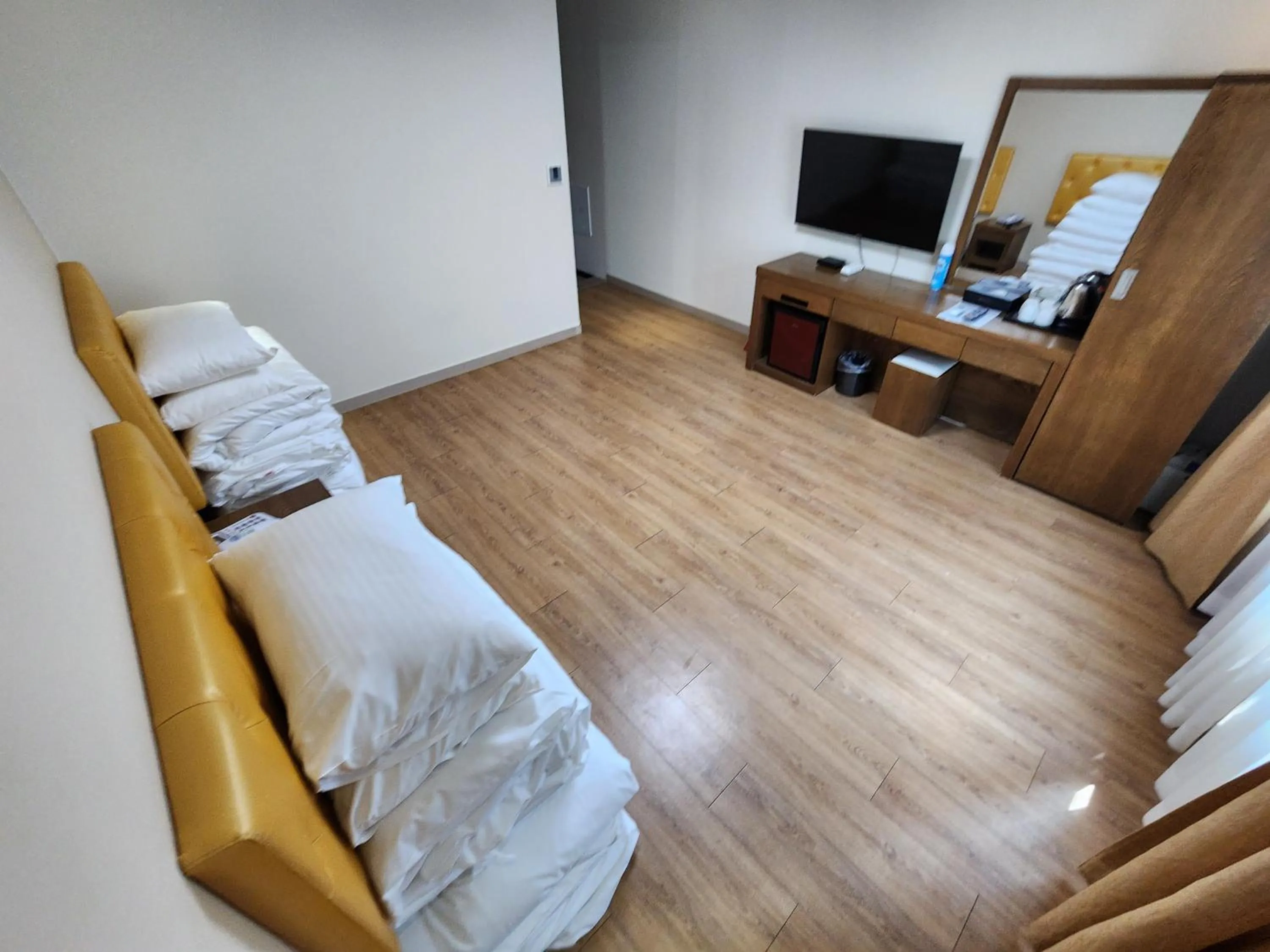 Bedroom, Bed in Hotel Haema