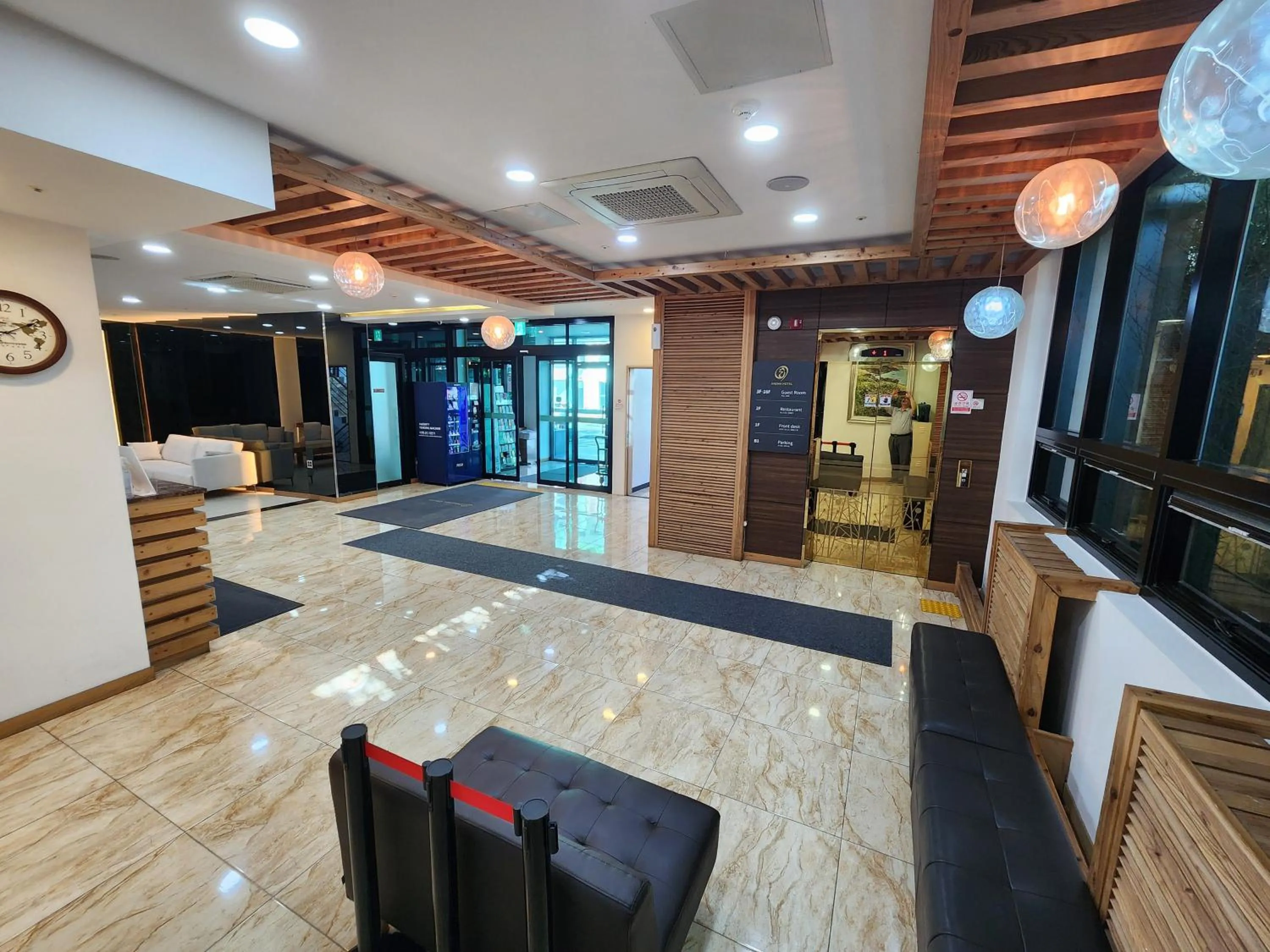 Lobby or reception in Hotel Haema