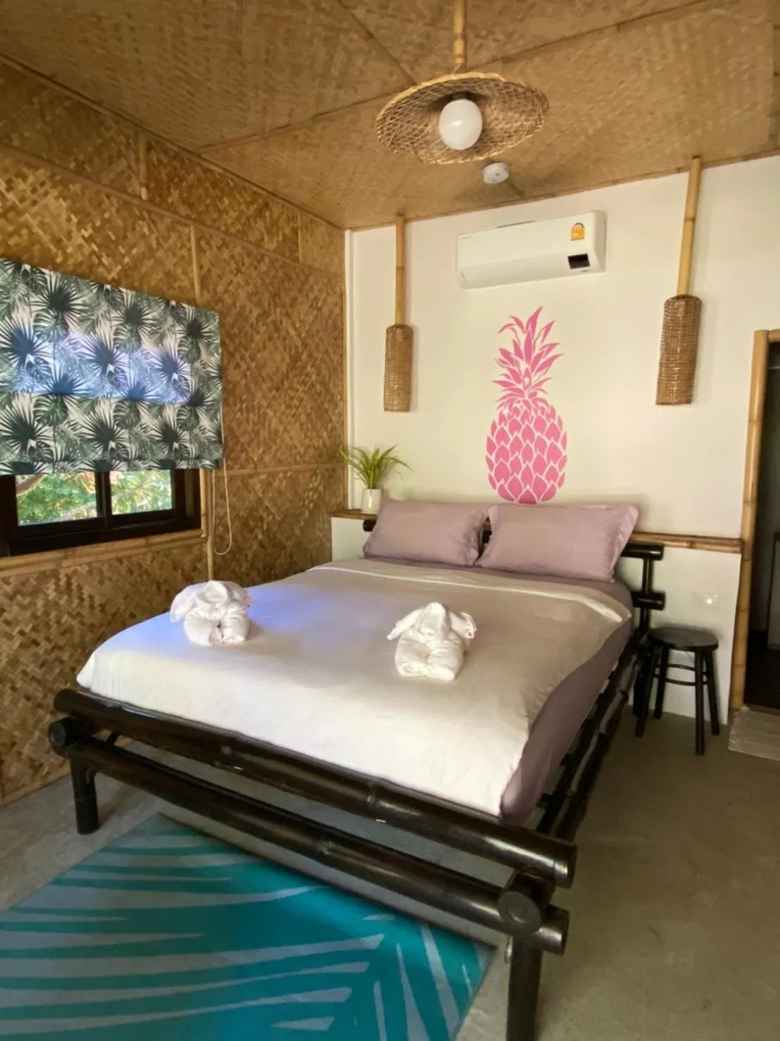 Bed in Margarita Beach