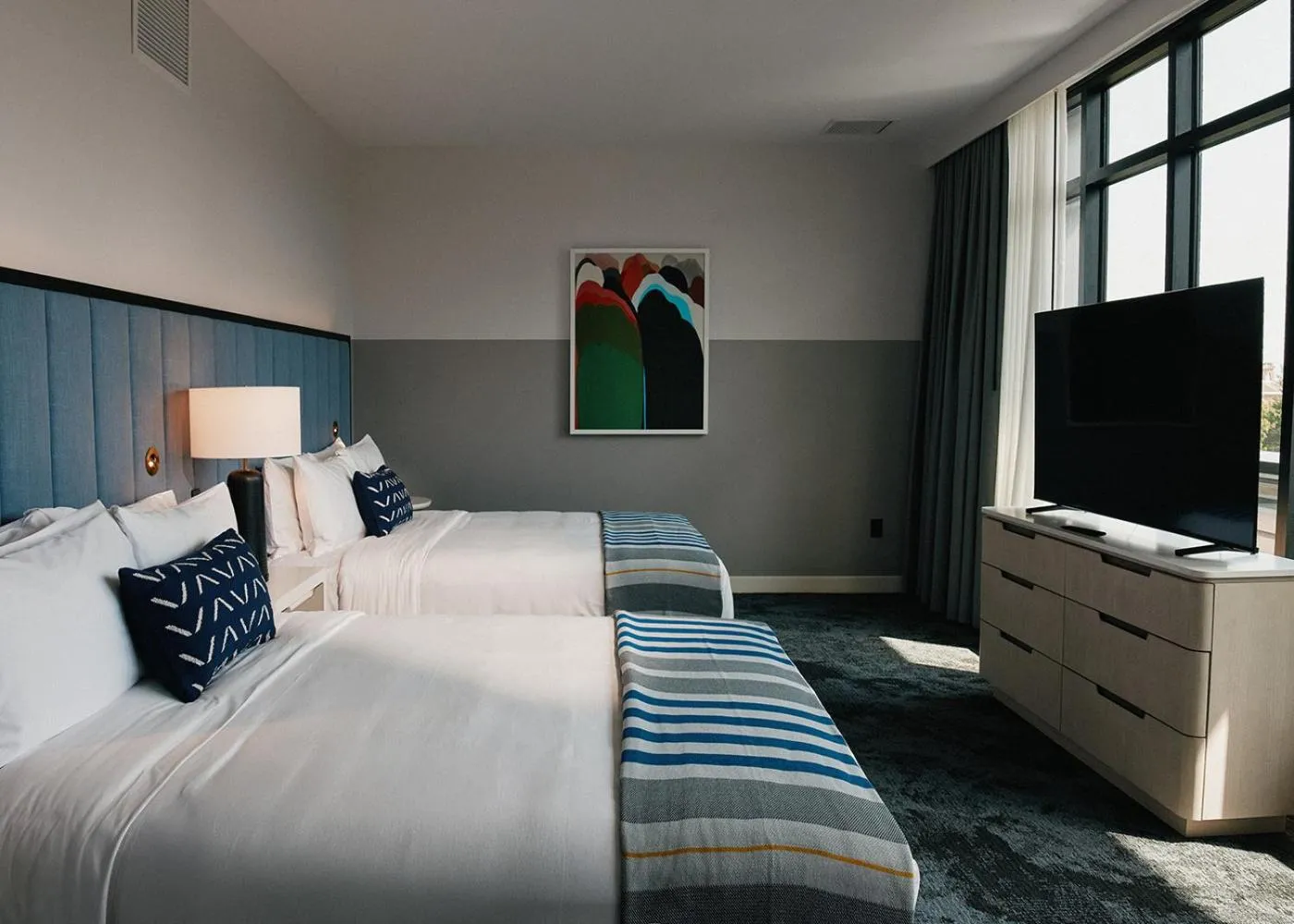 Communal lounge/ TV room, Bed in Limelight Boulder